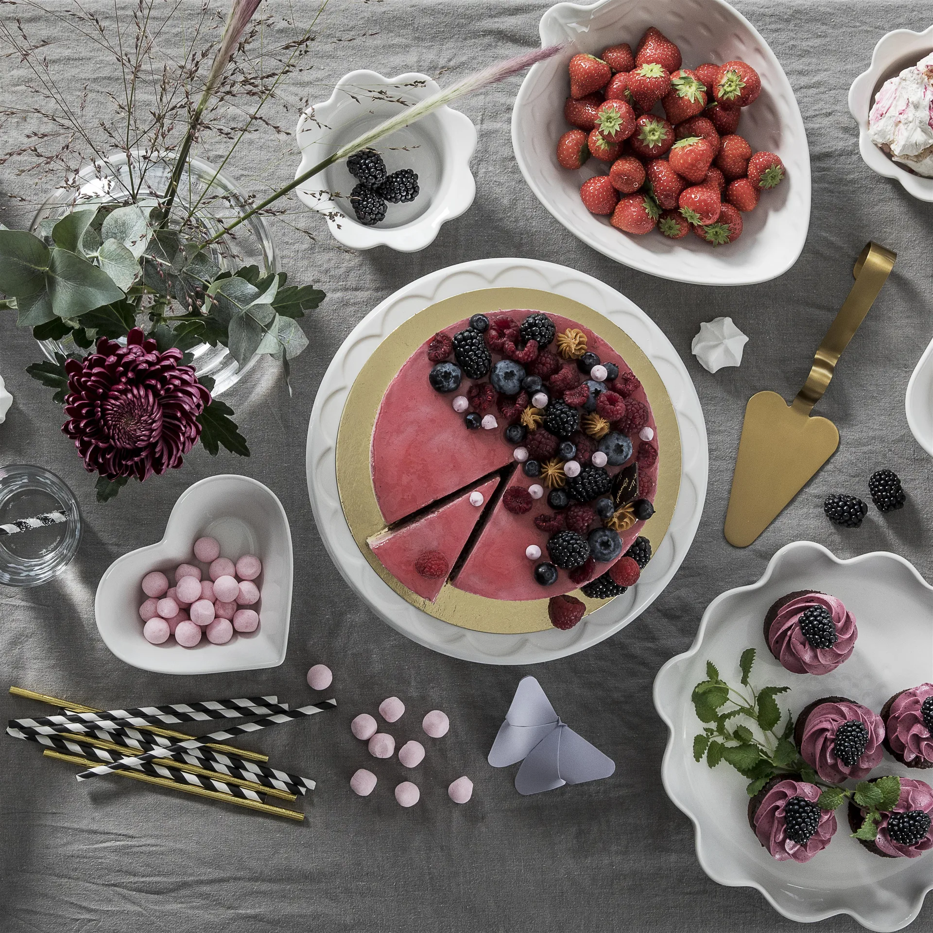 Strawberry serveerschaal, wit Sagaform