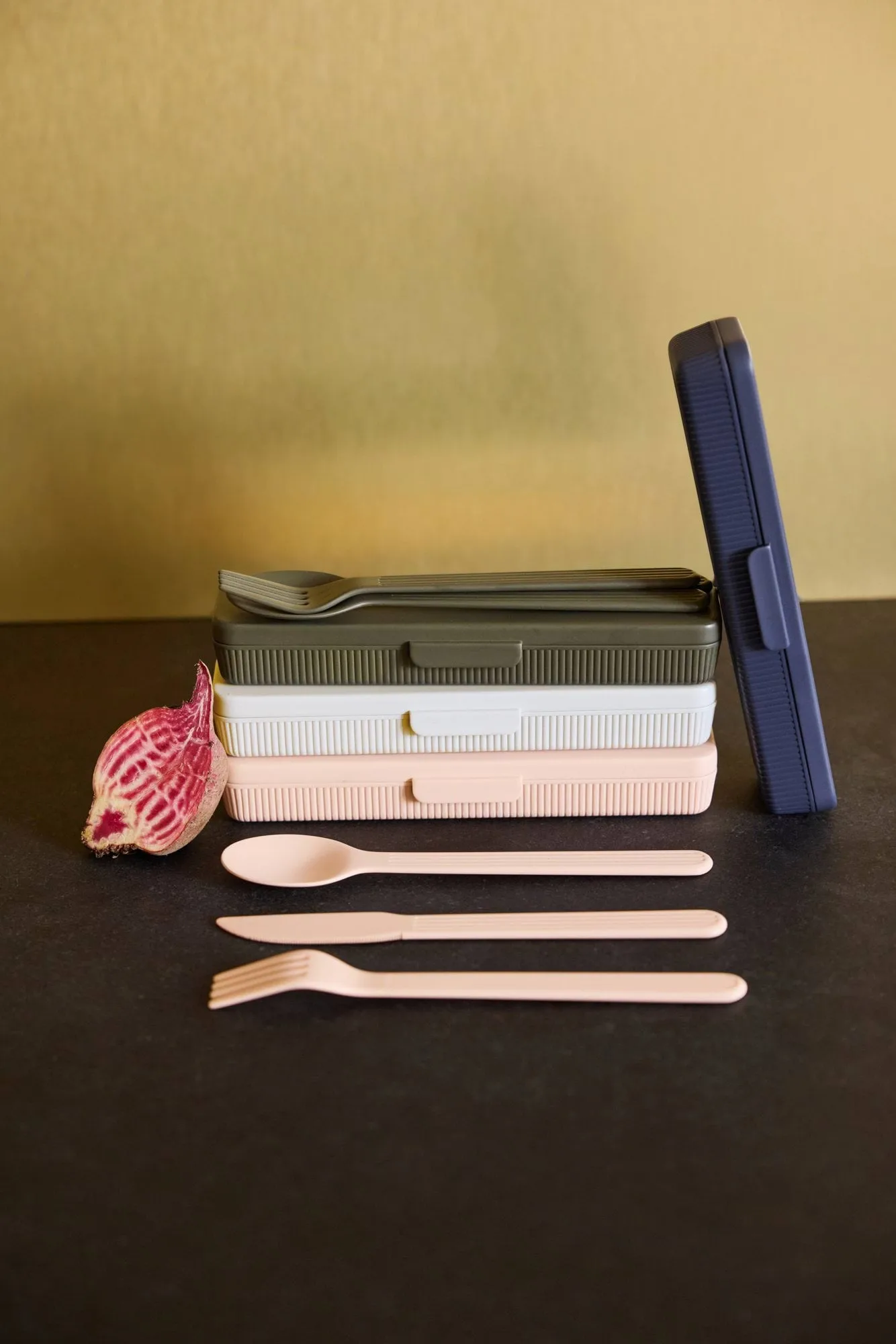 Tina bestekset, Roze Pantone 489C Sagaform