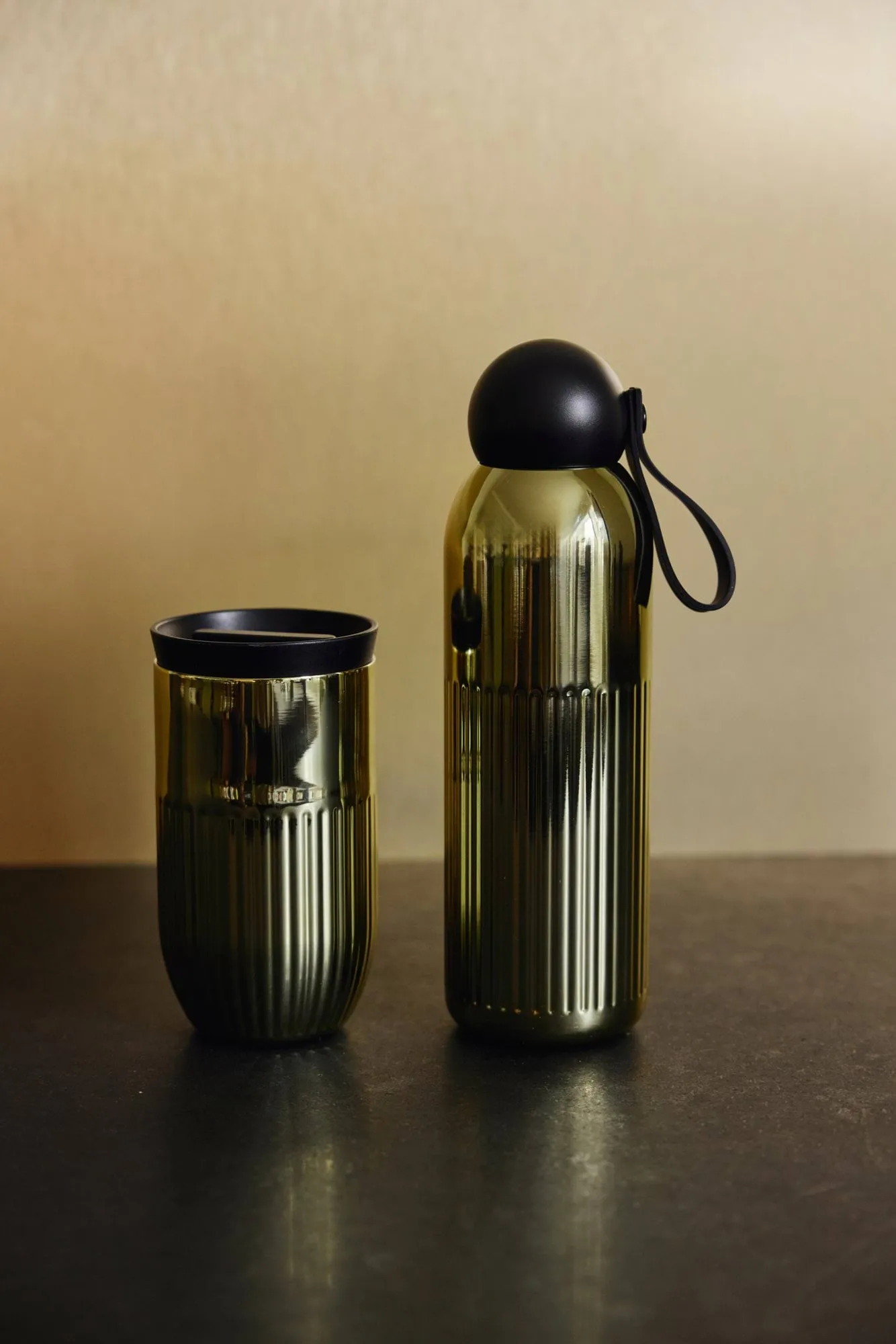 Tova reisbeker thermosbeker 32 cl, Goud chroom Sagaform