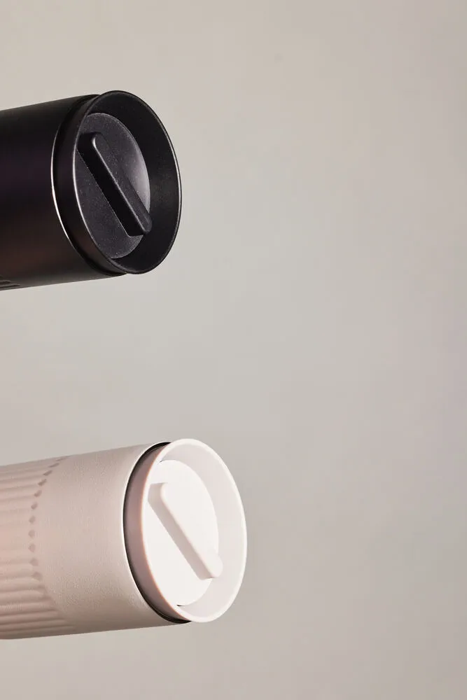 Tova reisbeker thermosbeker 32 cl, Zwart Sagaform