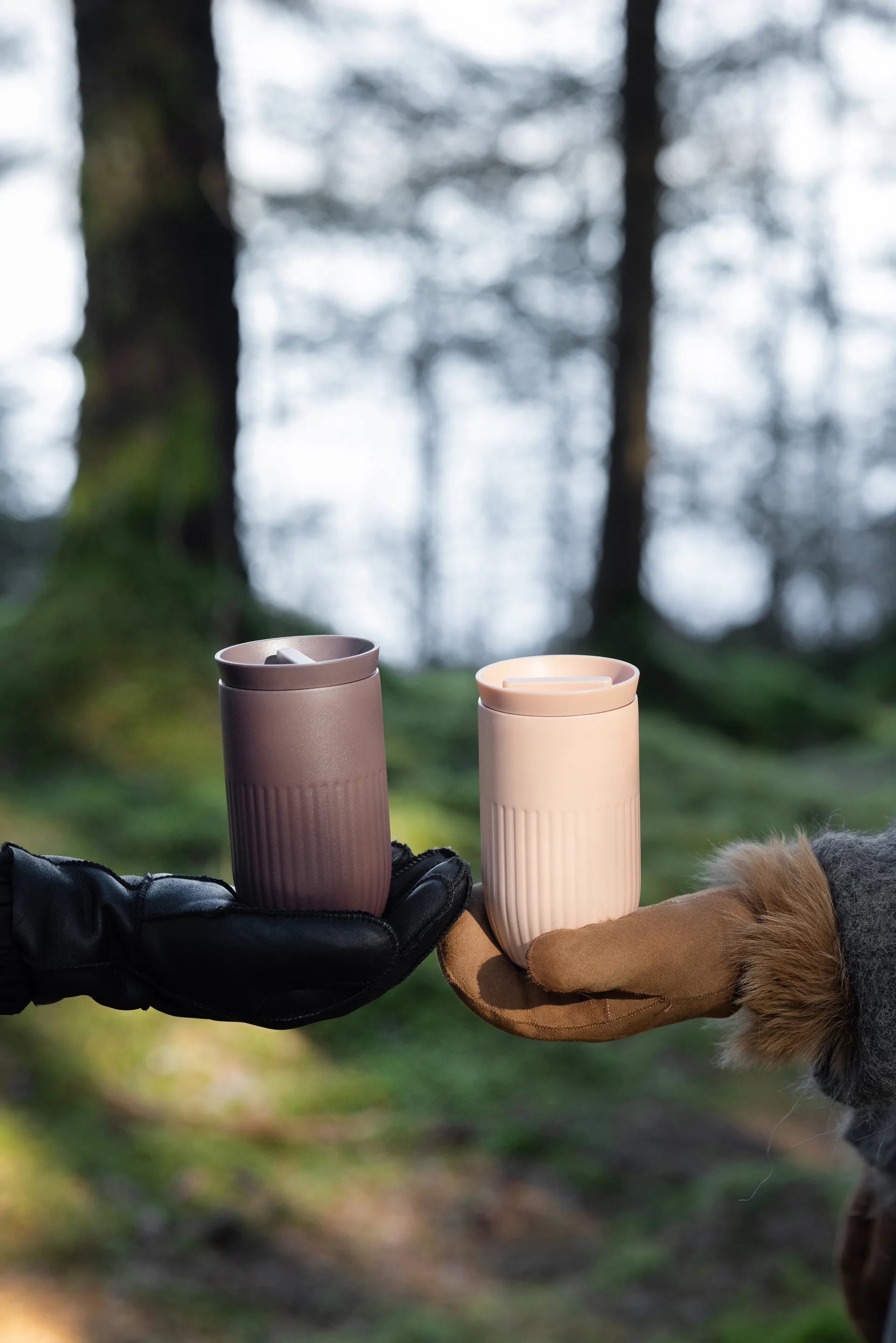 Tova reismok thermosmok 32 cl, Roze Pantone Sagaform