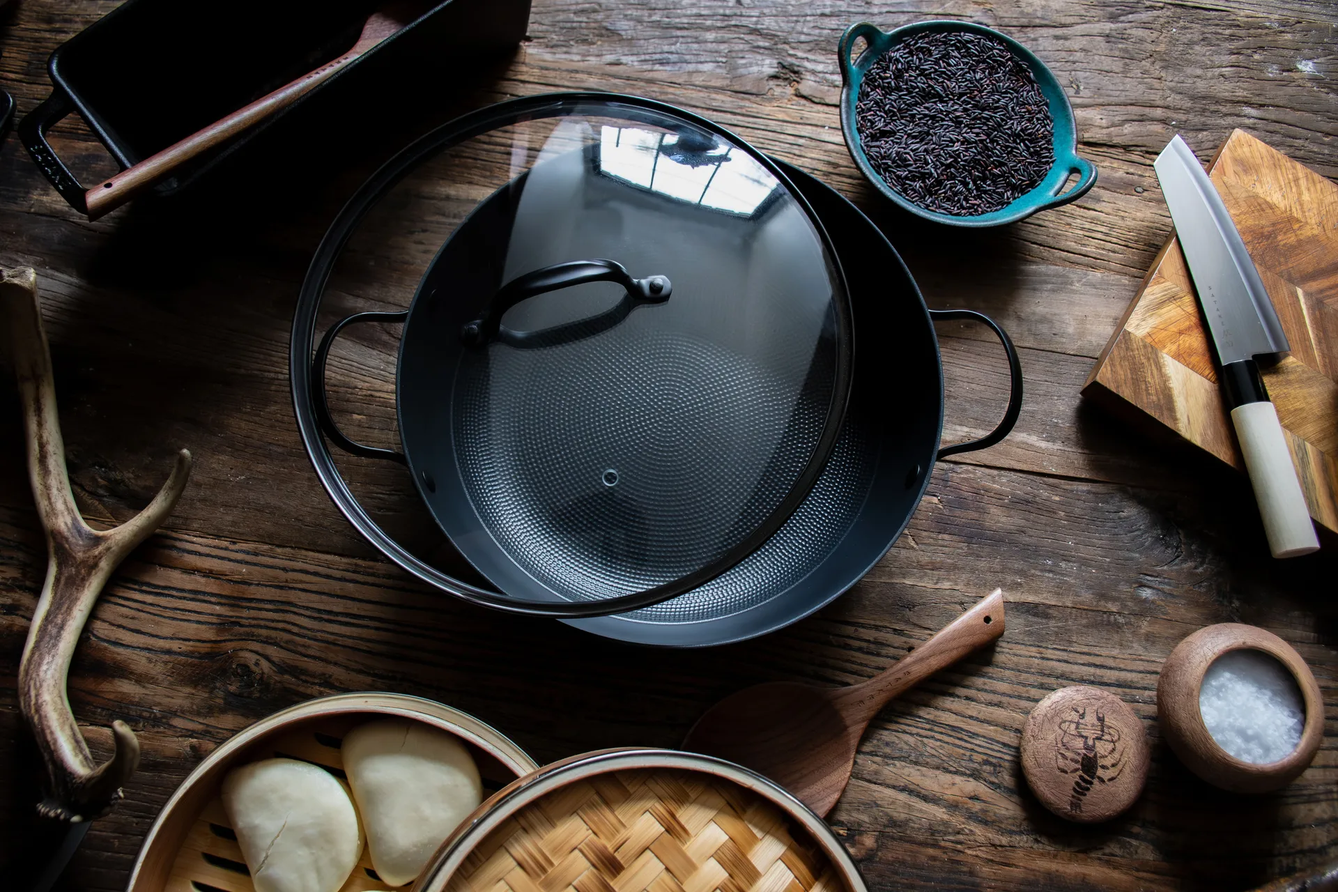 Satake braadpan lichtgewicht gietijzer keramische coating, 30 cm Satake