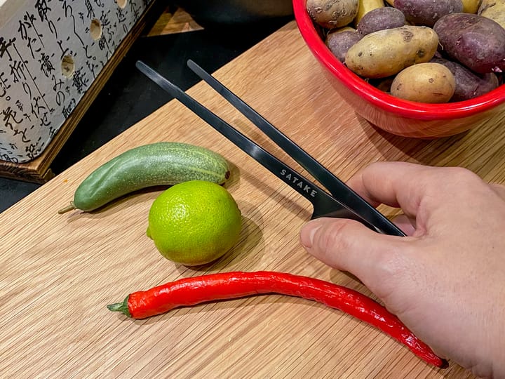Satake Hibachi keukentang, Roestvrij staal Satake