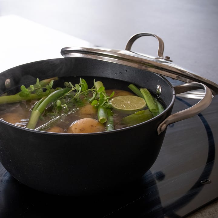 Satake sauteersteelpan met glazen deksel 2-delig, 4 L Satake