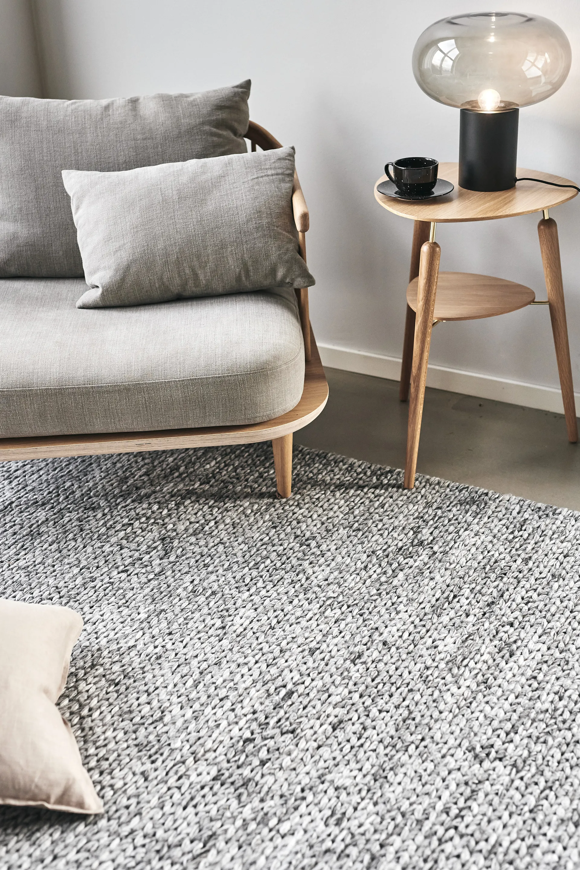 Braided wollen vloerkleed donkergrijs, 200x300 cm Scandi Living