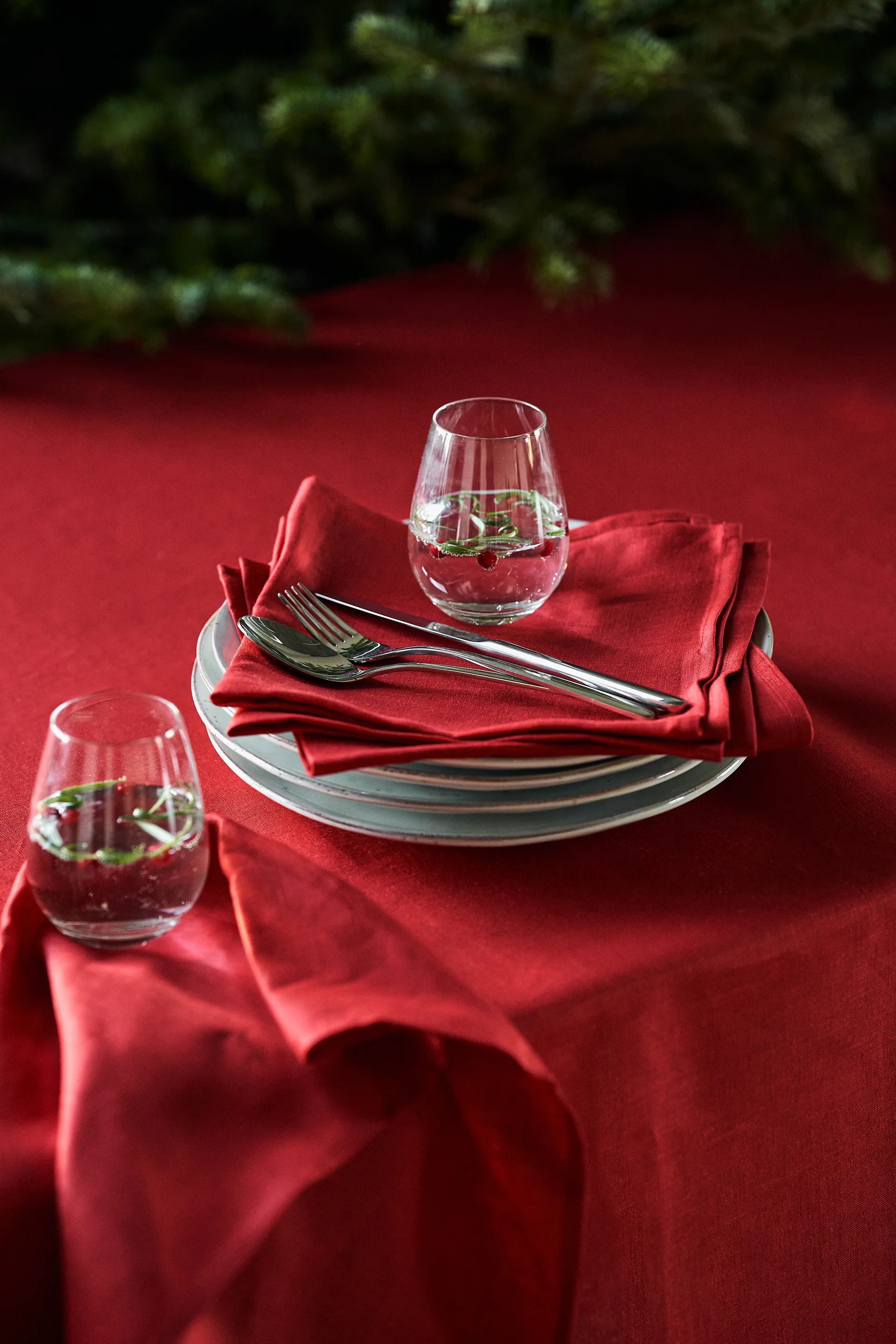 Clean tafelkleed 145 x 250 cm, Red Scandi Living