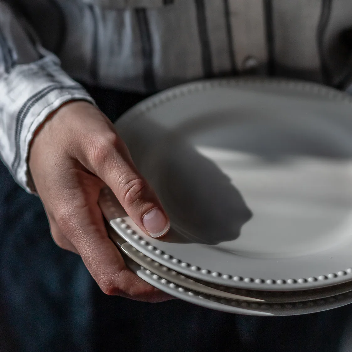 Dots bord 28 cm 4 stuks, Grijs Scandi Living