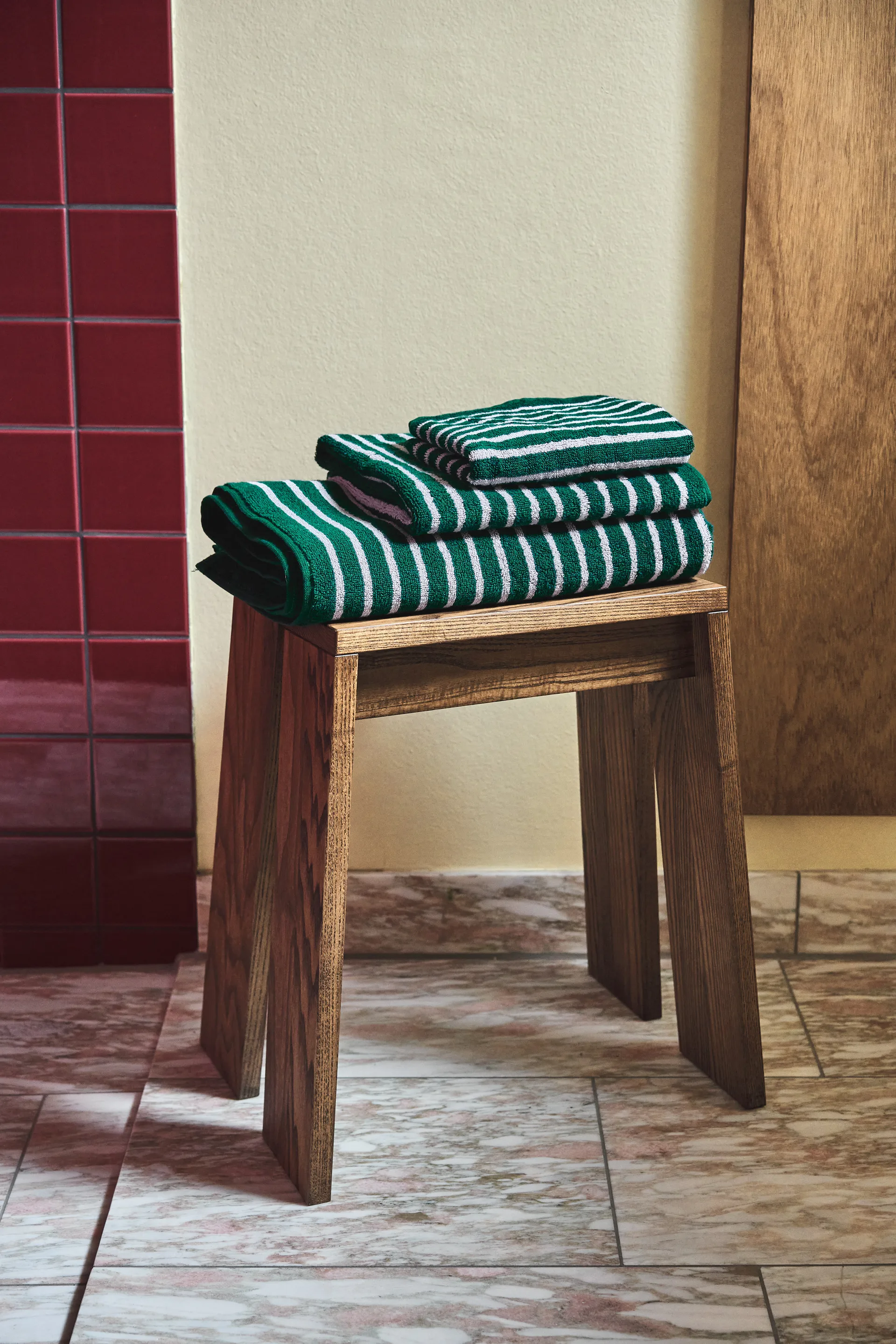 Drift badhanddoek 70x140 cm, Groen-paars Scandi Living