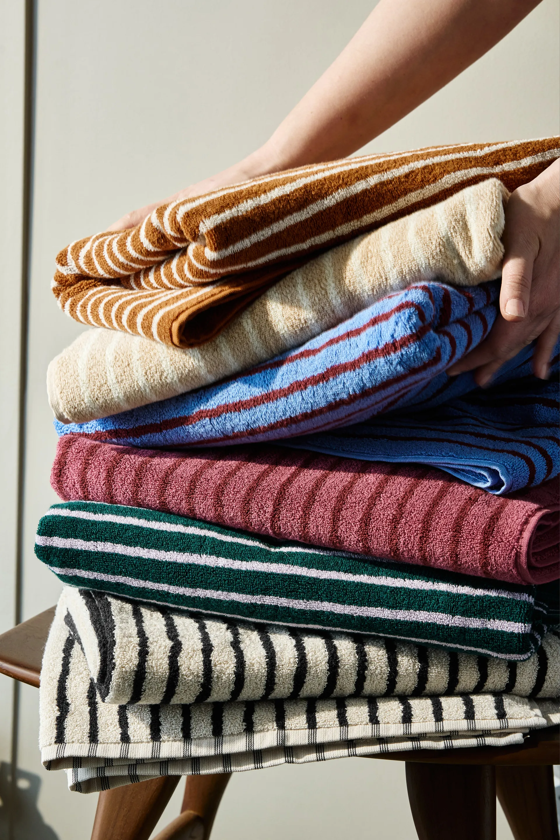 Drift badhanddoek 70x140 cm, Wit-zwart Scandi Living