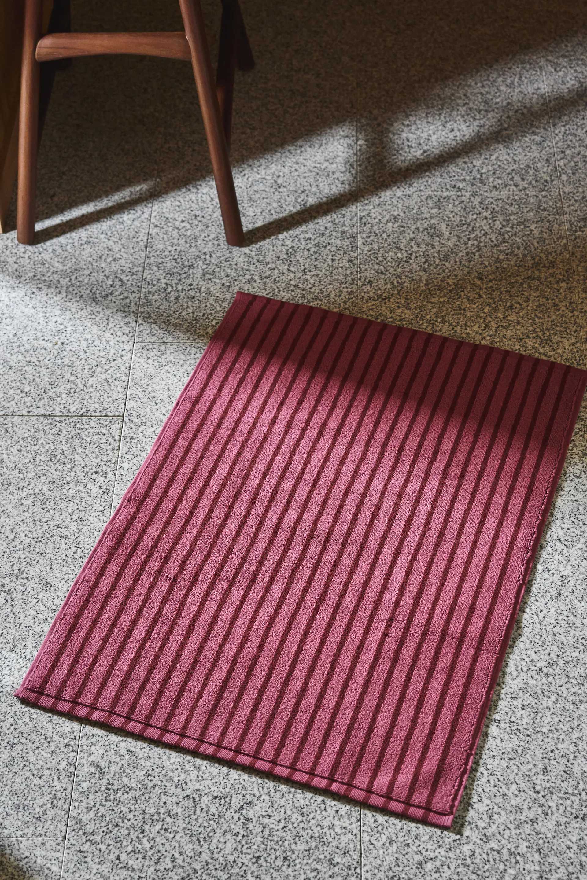 Drift badmat 50x70cm, Roze-rood Scandi Living