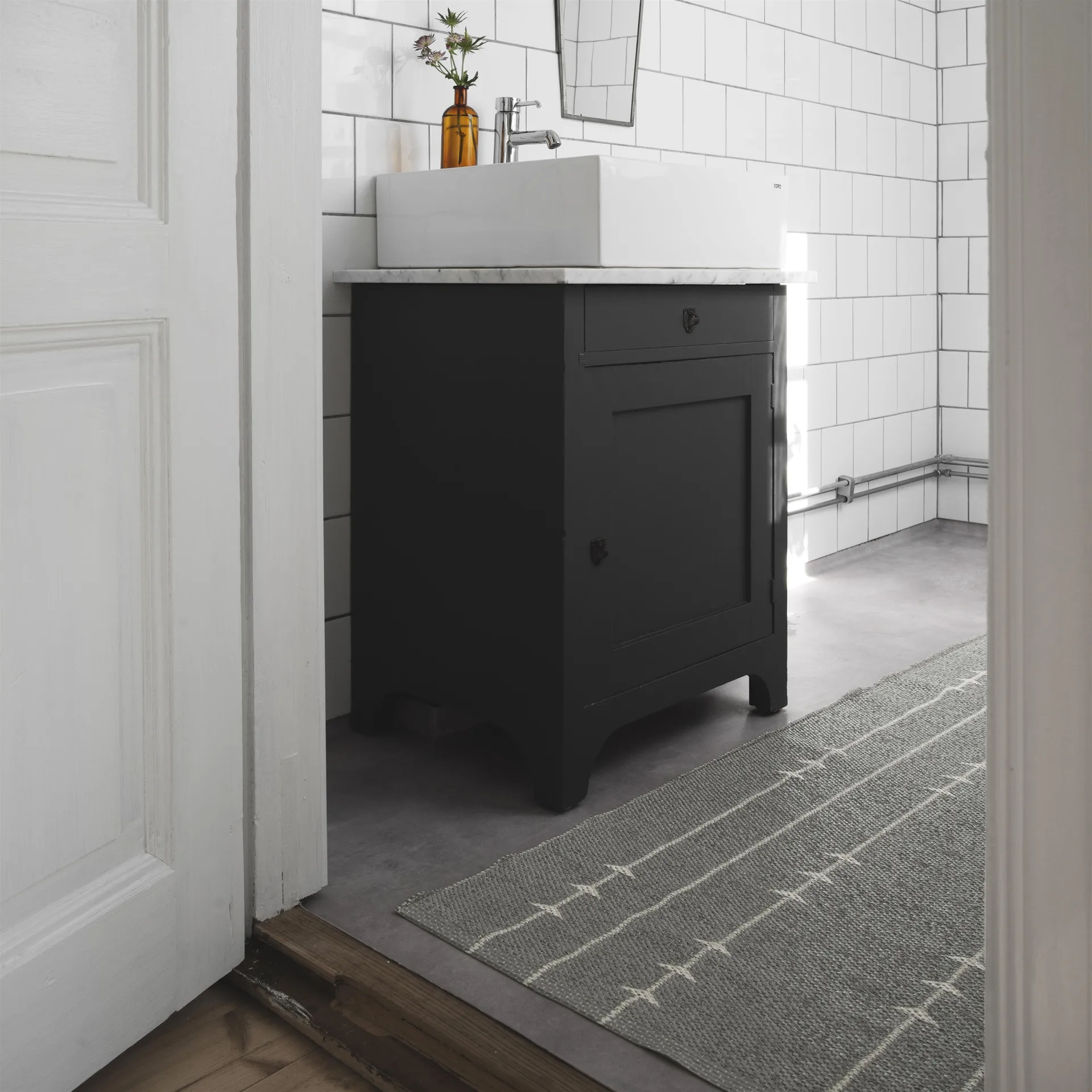 Fir vloerkleed concrete (grijs), 70 x 200 cm. Scandi Living