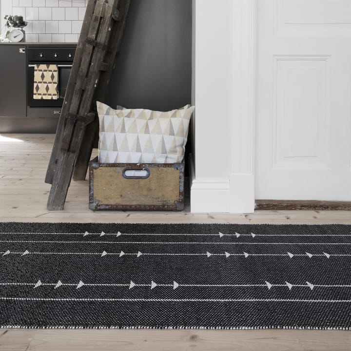 Fir vloerkleed nude-black, 70 x 200 cm. Scandi Living