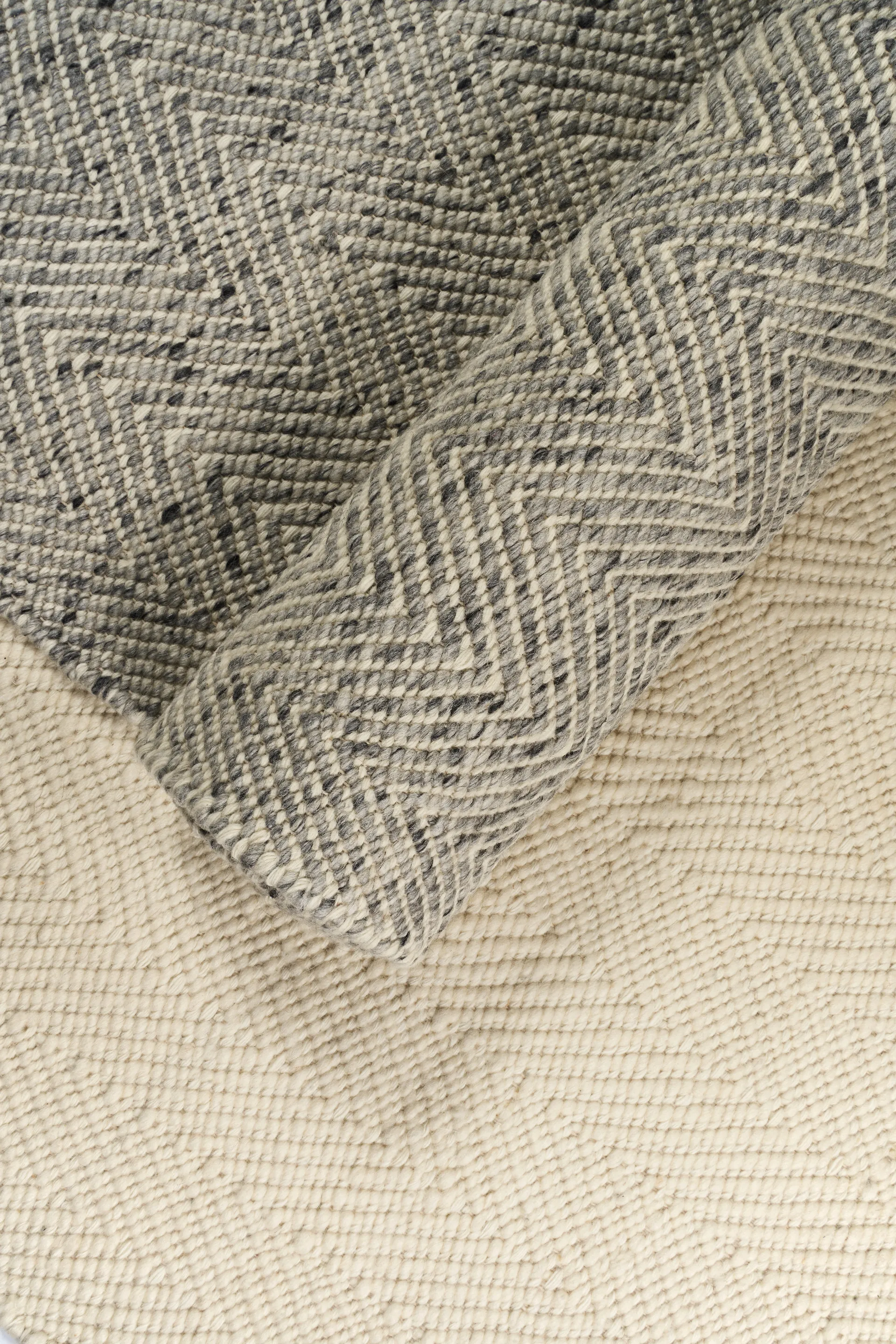 Furrow vloerkleed natuurwit, 80x240 cm Scandi Living