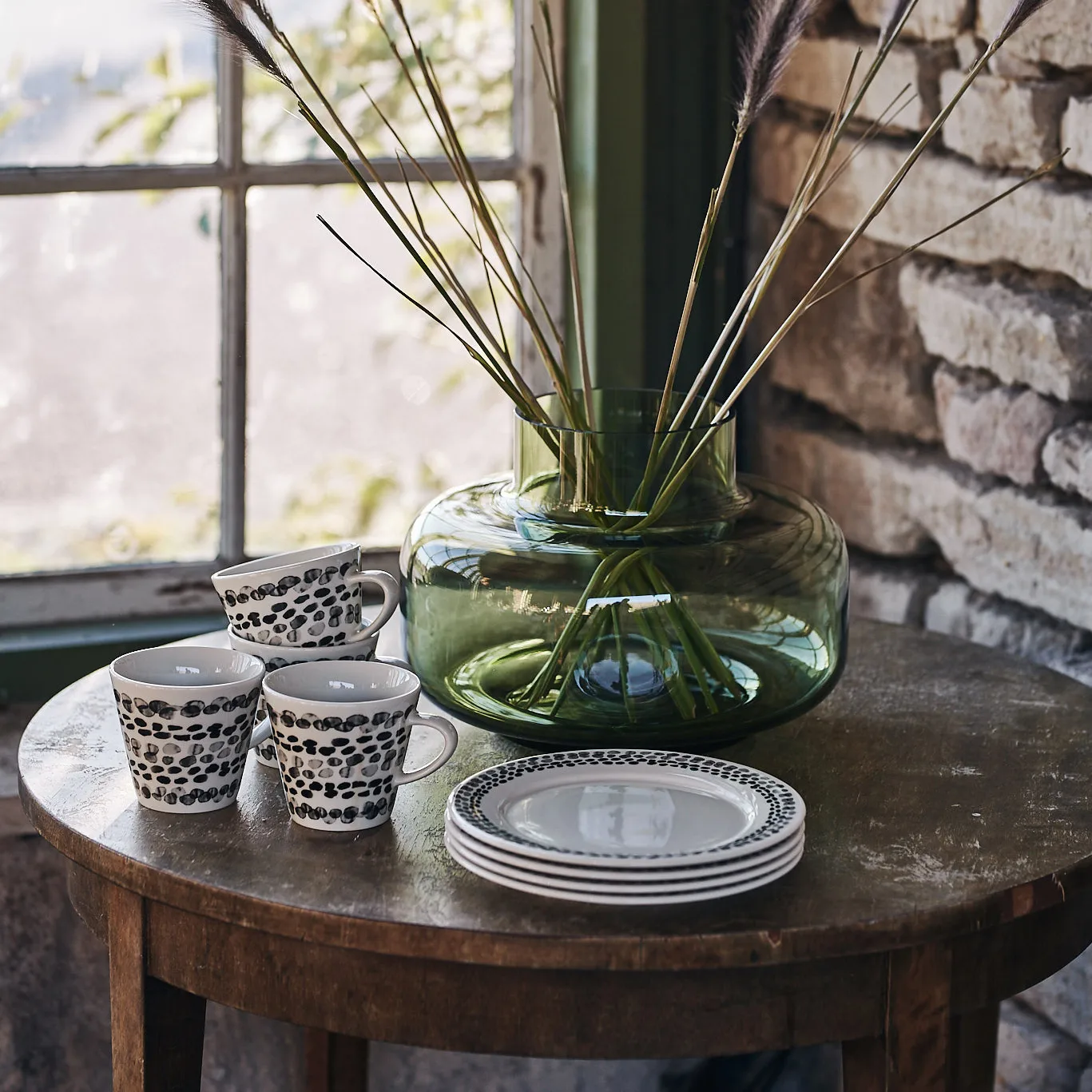 Klappersten klein bord 21 cm 4-pak, zwart en wit Scandi Living