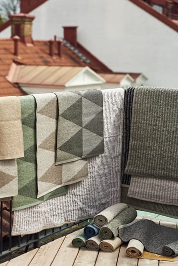 Mellow kunststof vloerkleed beige - 70x200cm - Scandi Living
