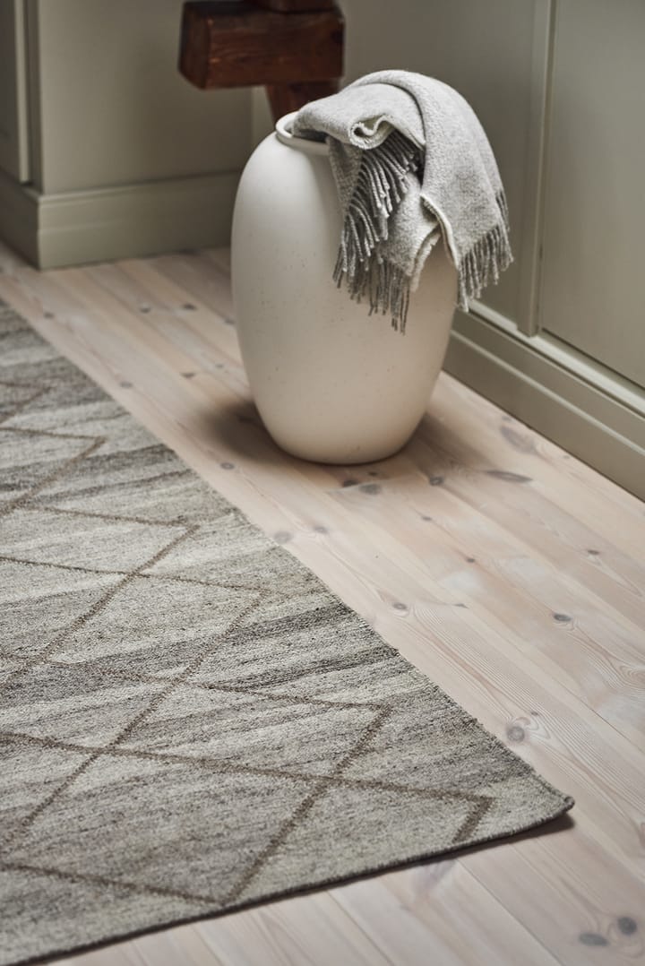 Peak wollen vloerkleed naturel grijs, 80 x 240 cm. Scandi Living
