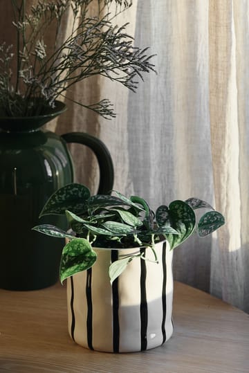 Thrive pot Ø16 cm - Wit-zwart - Scandi Living