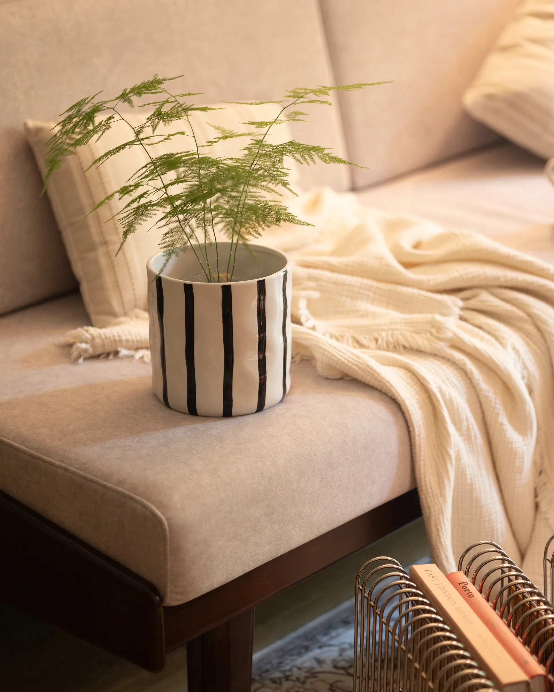 Thrive pot Ø16 cm, Wit-zwart Scandi Living