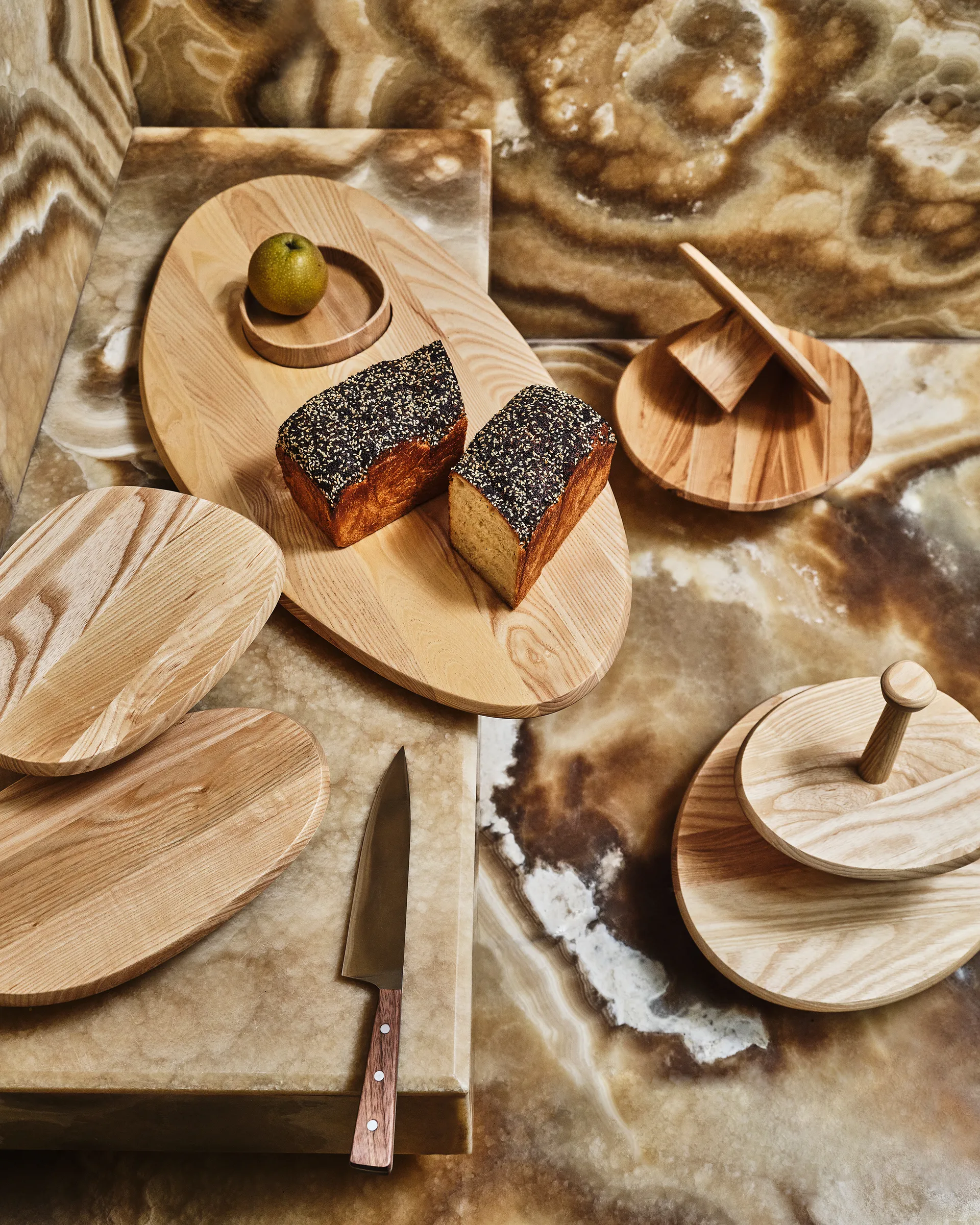 Dune 03 taartbord 23,5x29 cm, Ash Serax