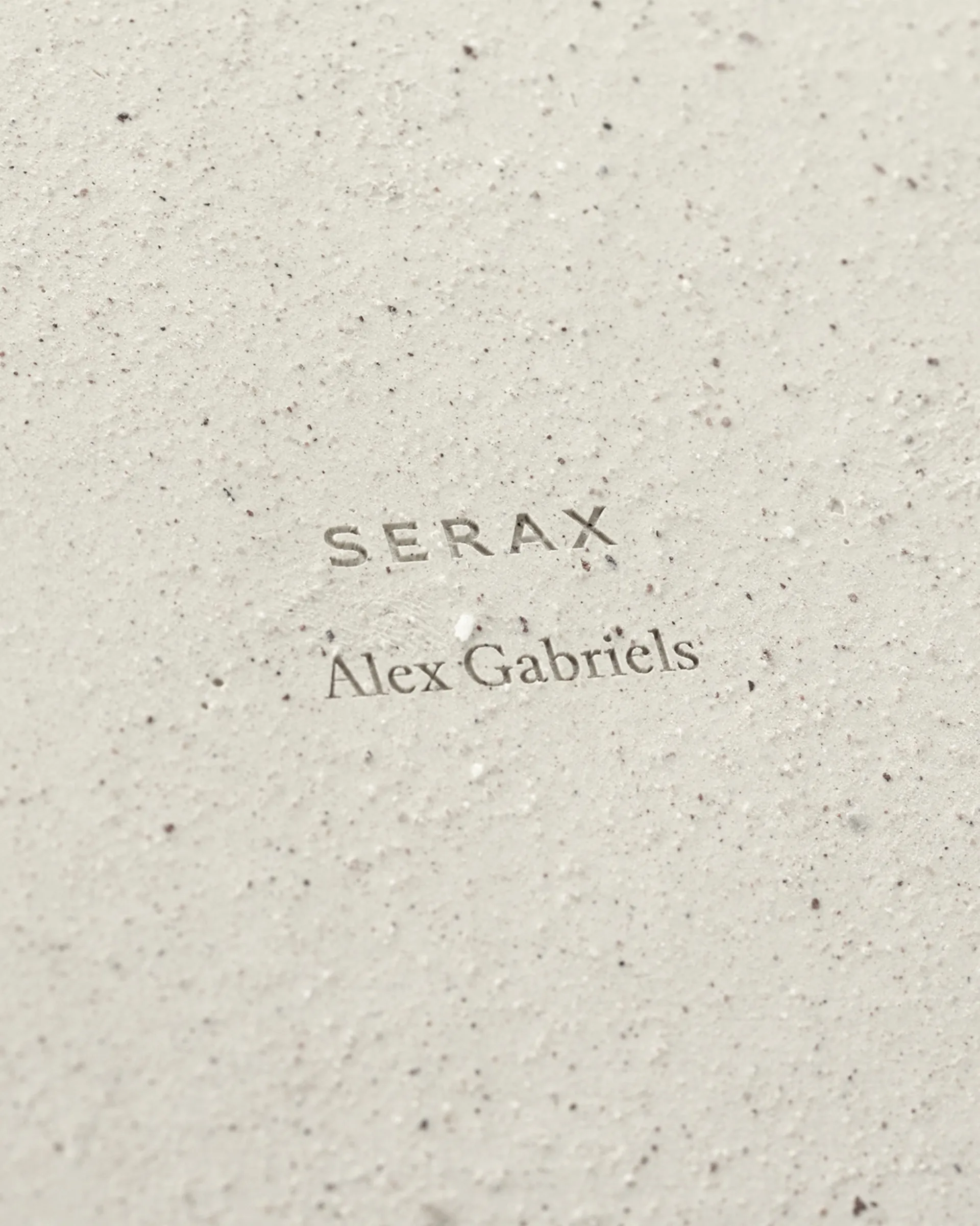 Mira kandelaar S, Beige Serax