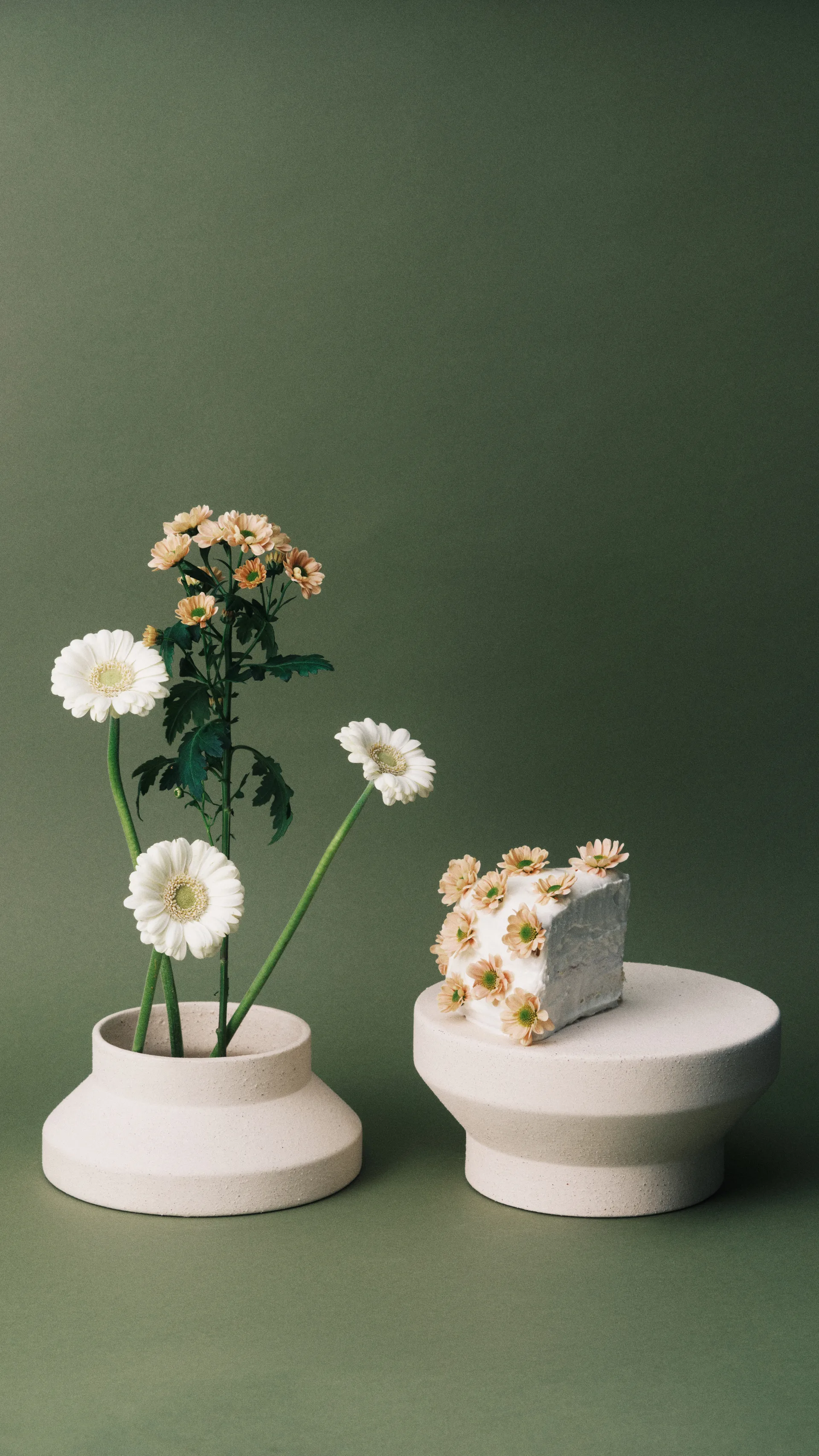 Mira vaas/taartplateau L, Beige Serax