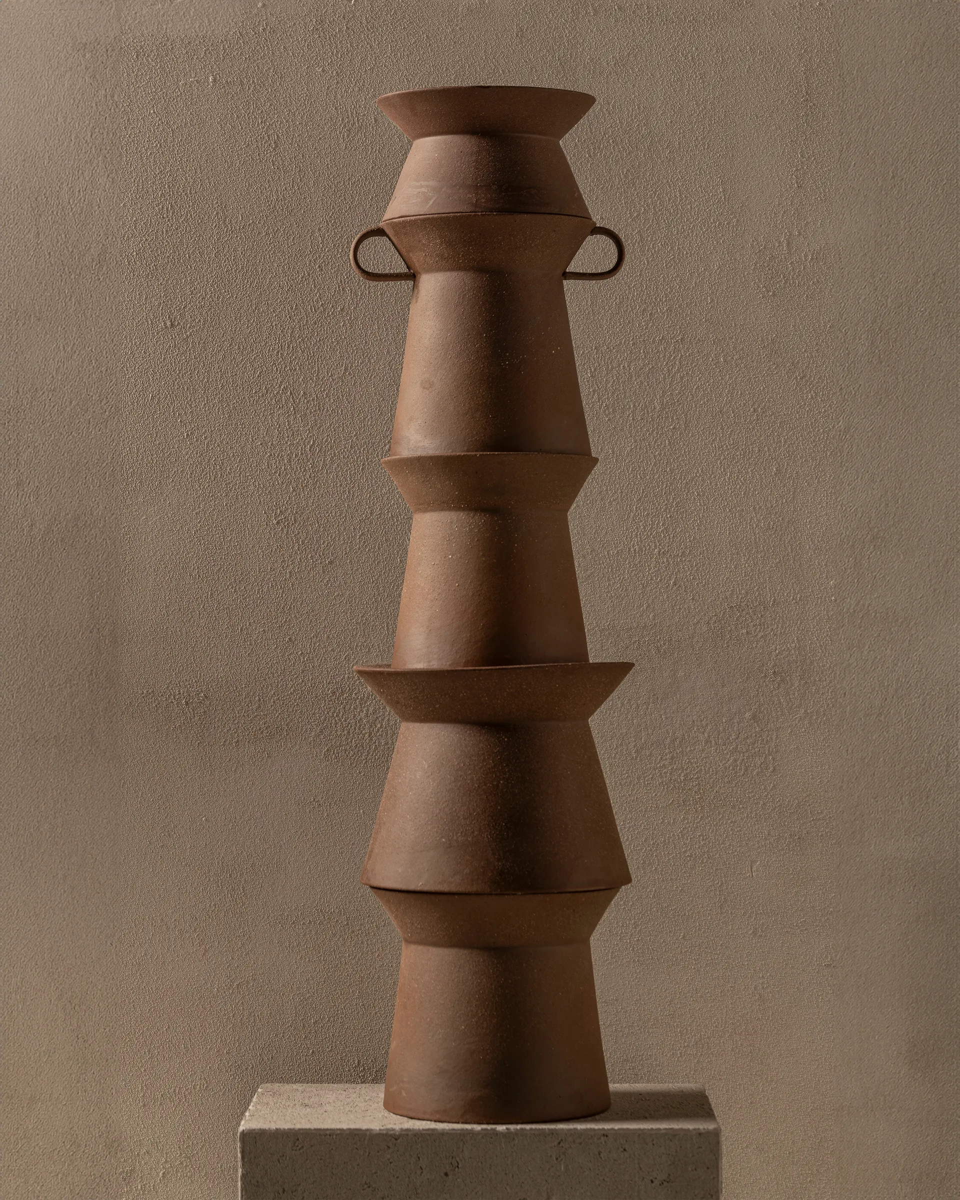 Urban 03 vaas S 18,5 cm, Red-brown Serax