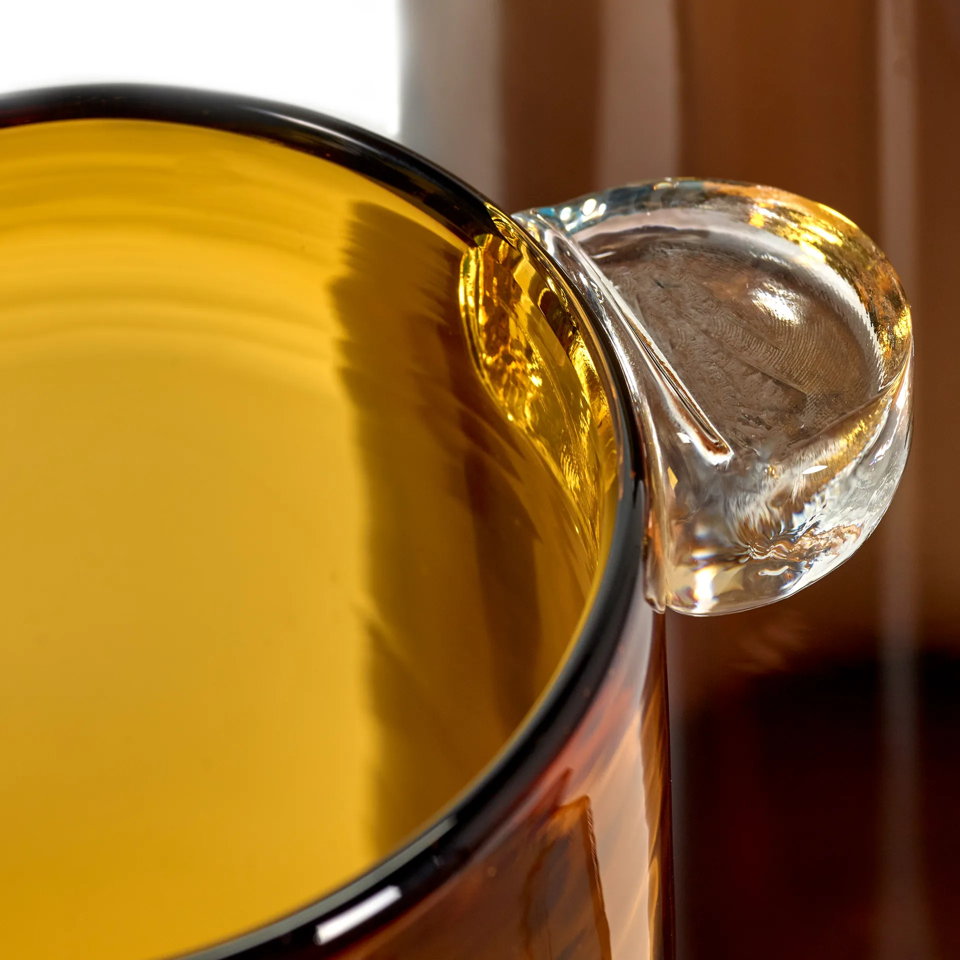 Wind & Fire vaas met oor 24 cm, Amber Serax