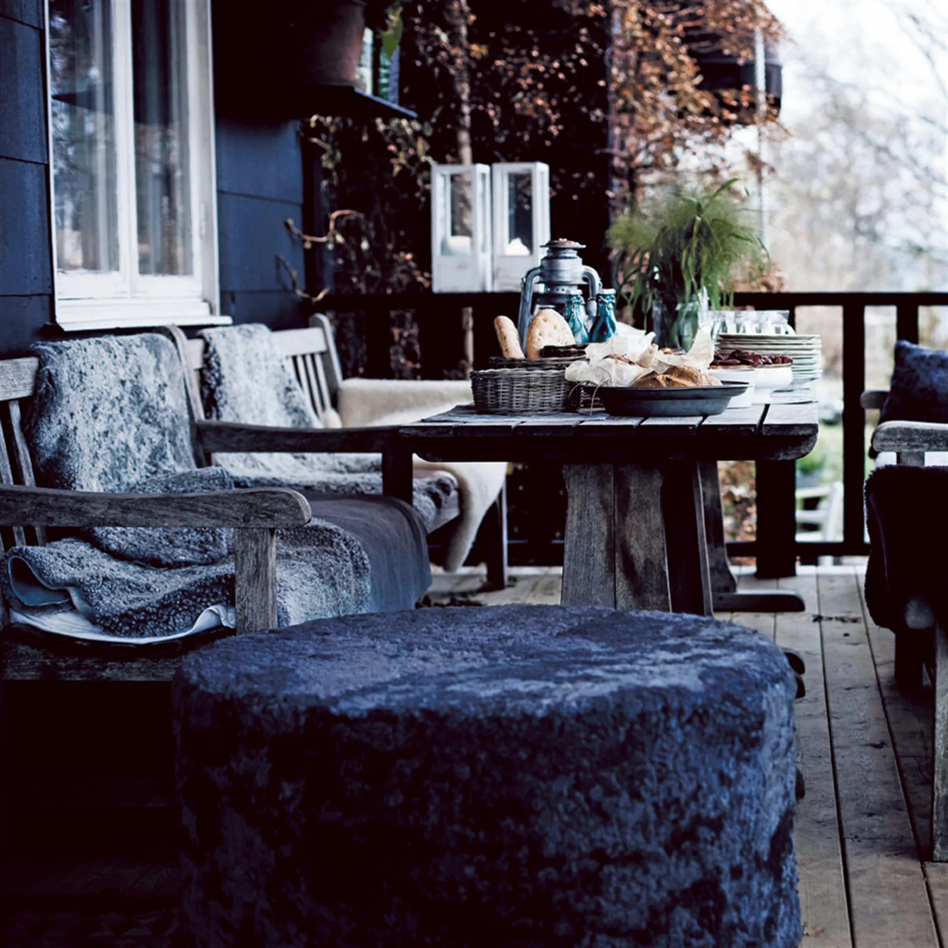 Shepherd poef Frida, zwartgrafiet Shepherd of Sweden