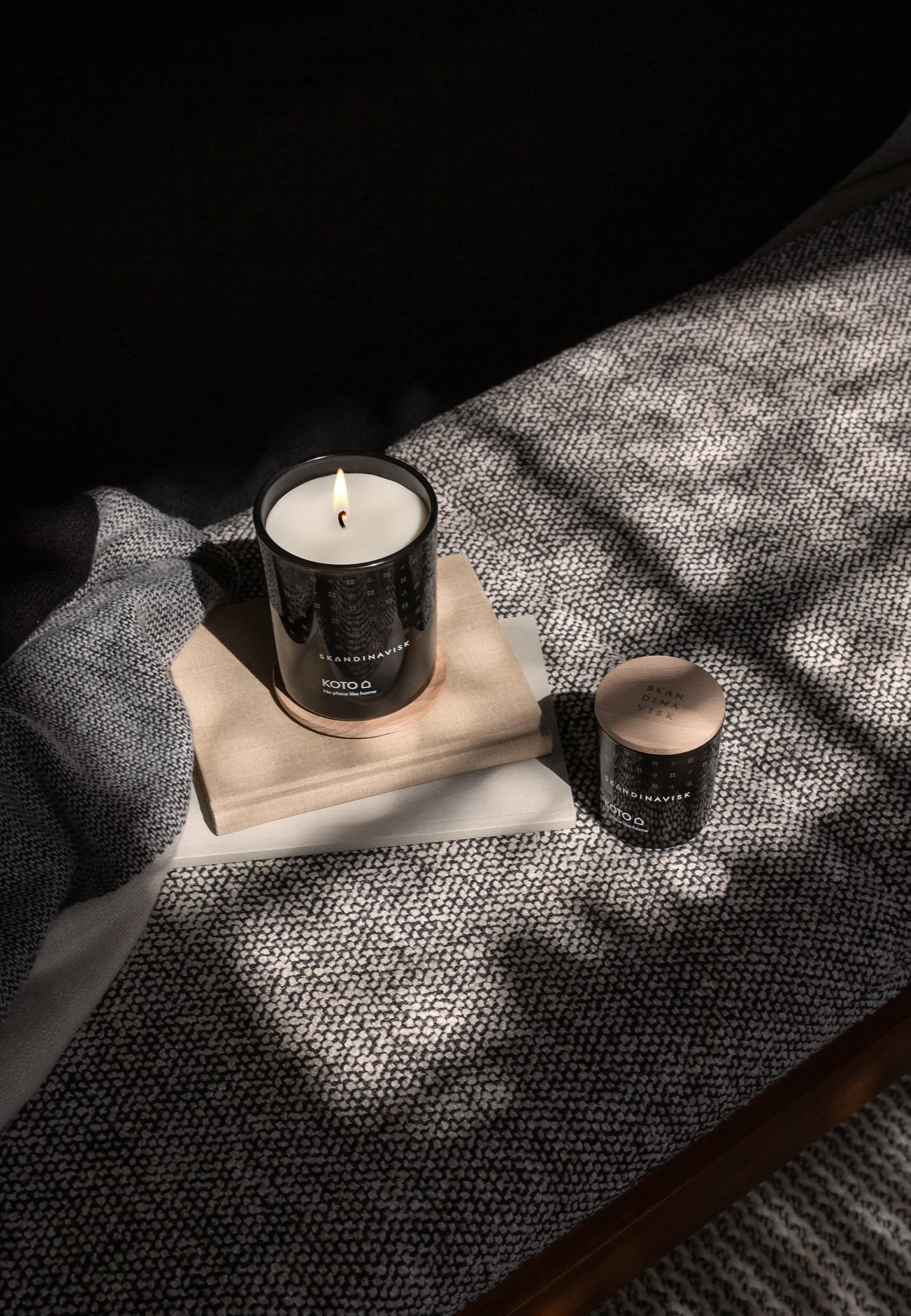Koto geurkaars met deksel, 65 g Skandinavisk