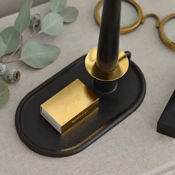 Kamerkandelaartje met luciferdoosje - Solstickan kandelaar inclusief luciferetui - Solstickan Design