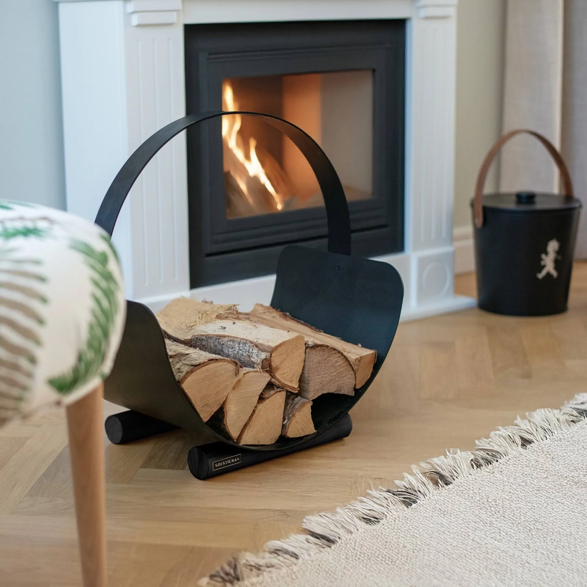 Solstickan haardhoutmand, Zwart Solstickan Design