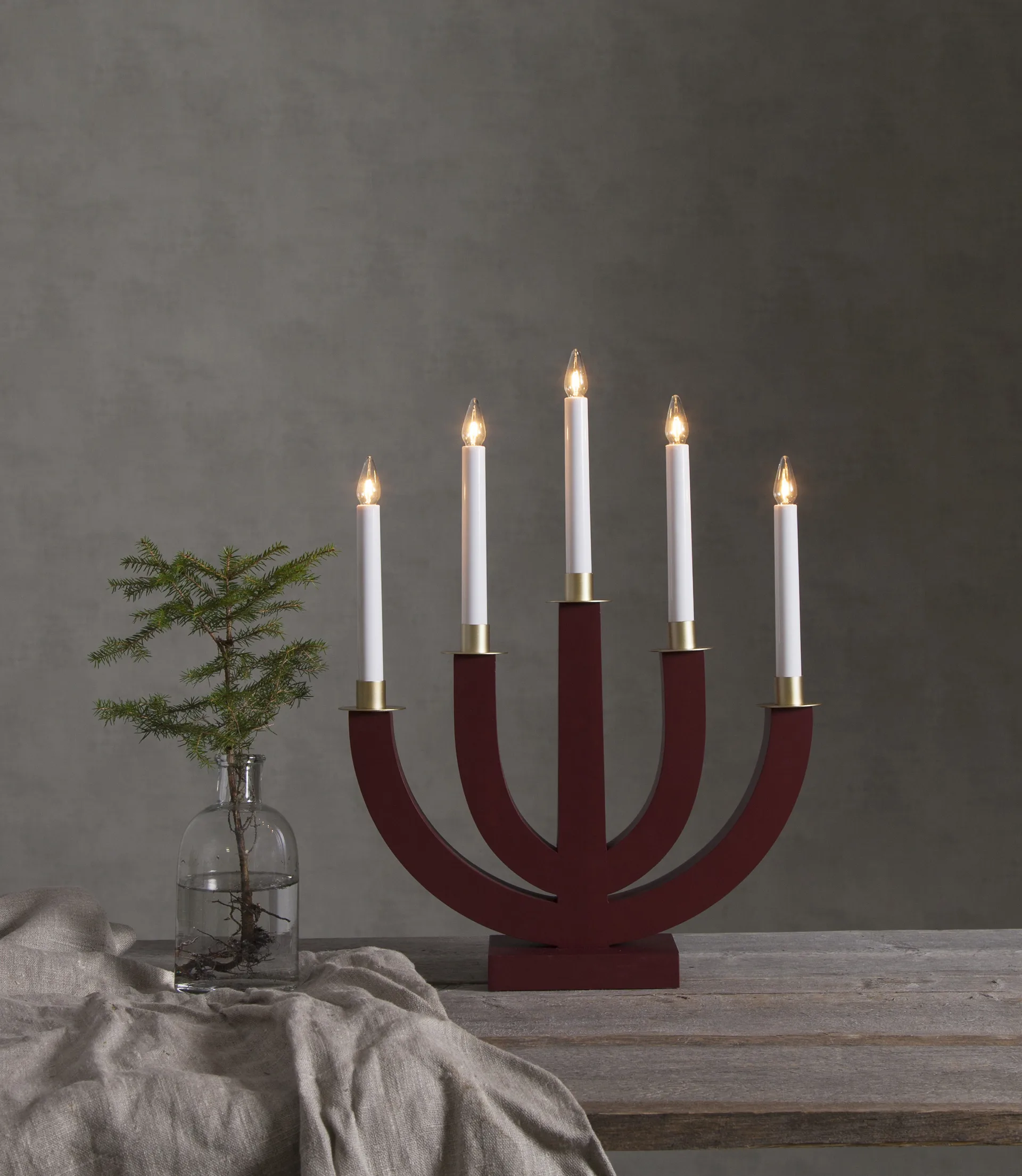 Eli adventskandelaar, Rood Star Trading