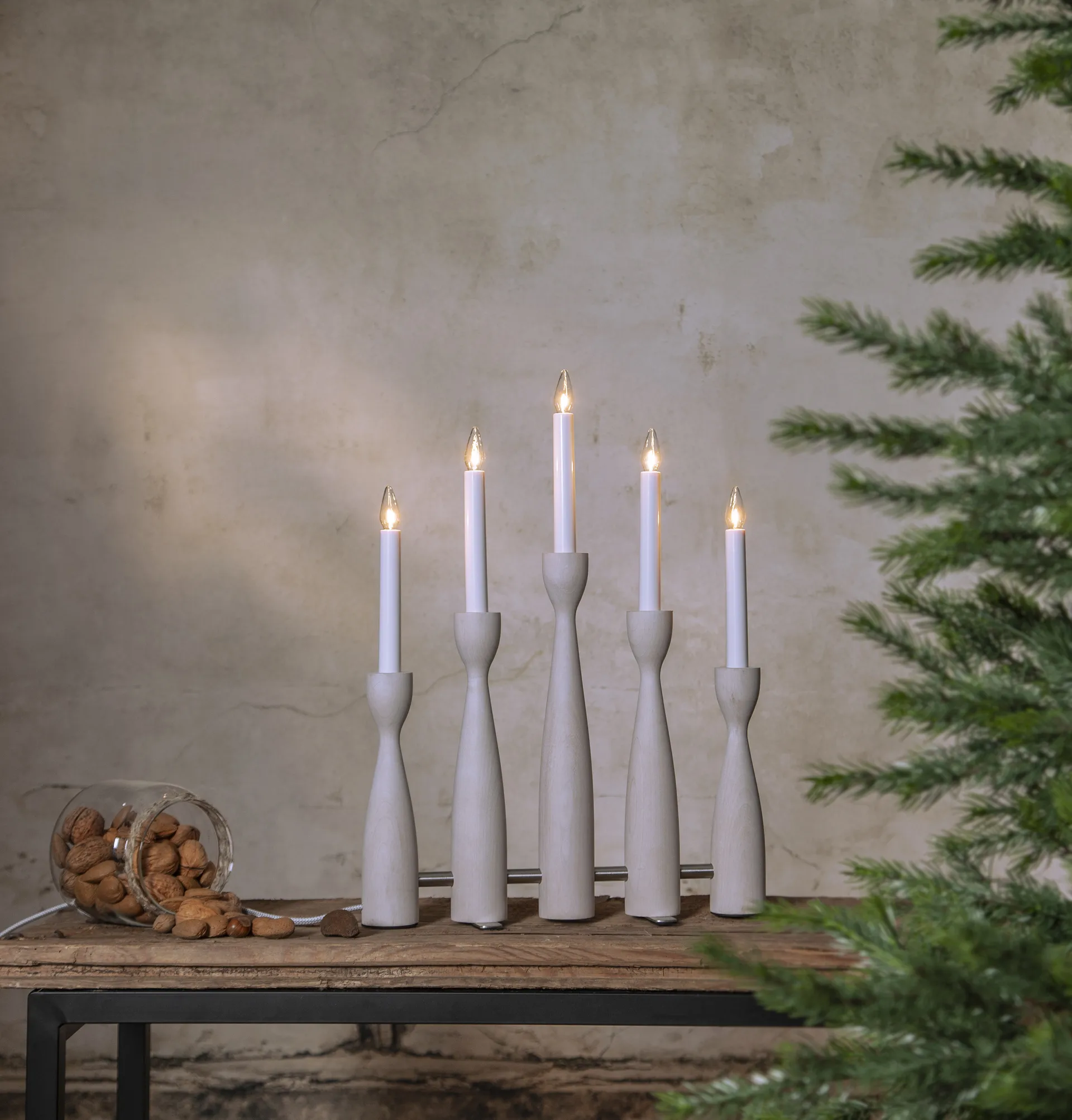 Midja 2.0 adventskandelaar, Witte beits Star Trading