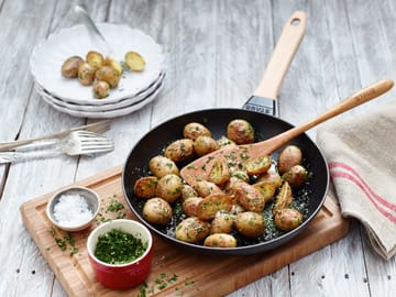 Staub gietijzeren koekenpan zwart licht houten handvat - Ø20 cm - STAUB