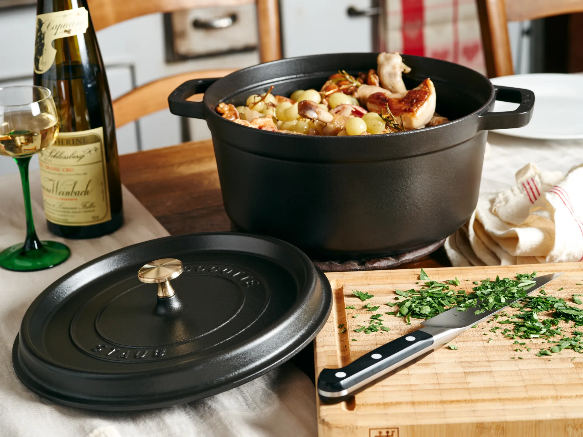 Staub La Cocotte ronde pan gietijzer 12,6 L, Zwart STAUB