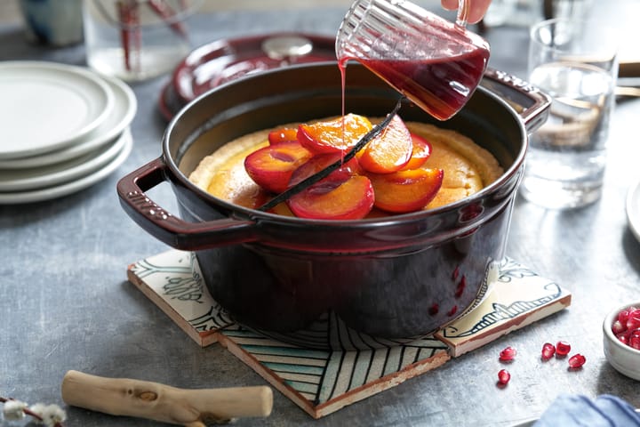 Staub La Cocotte ronde pan gietijzer 2,6 L, Granaatrood STAUB