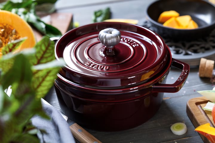 Staub La Cocotte ronde pan gietijzer 5,2 L, Granaatrood STAUB