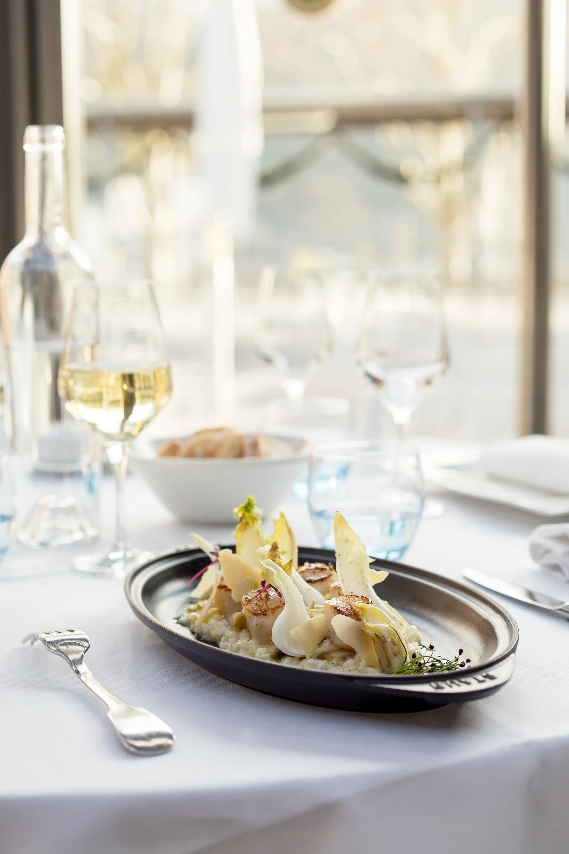 Staub ovale visschaal van gietijzer, zwart STAUB