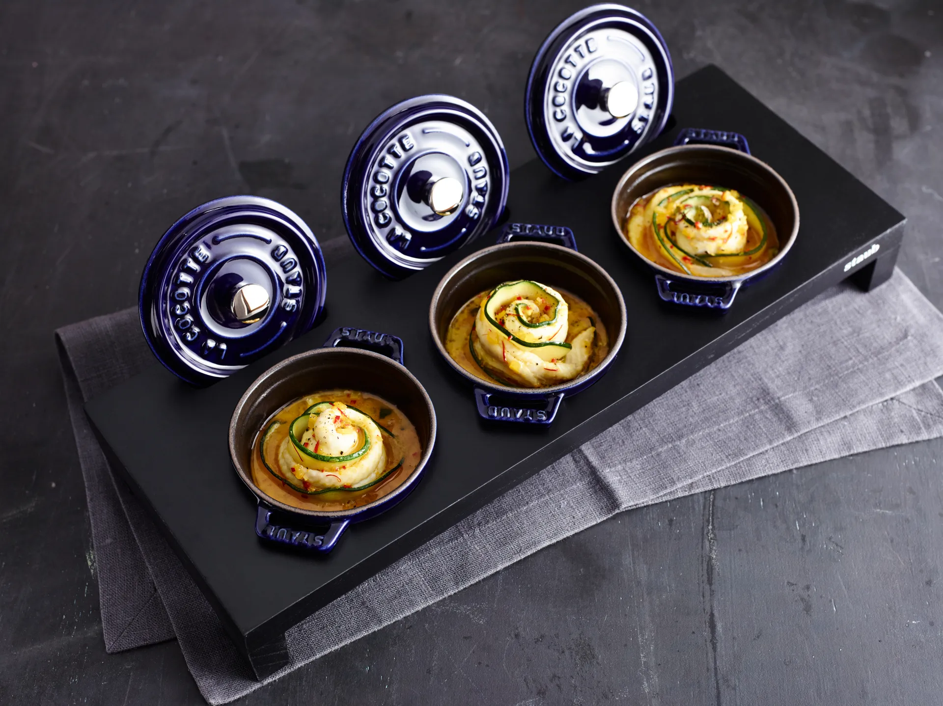 Staub serveerhouder voor 3 mini potten, Zwart STAUB