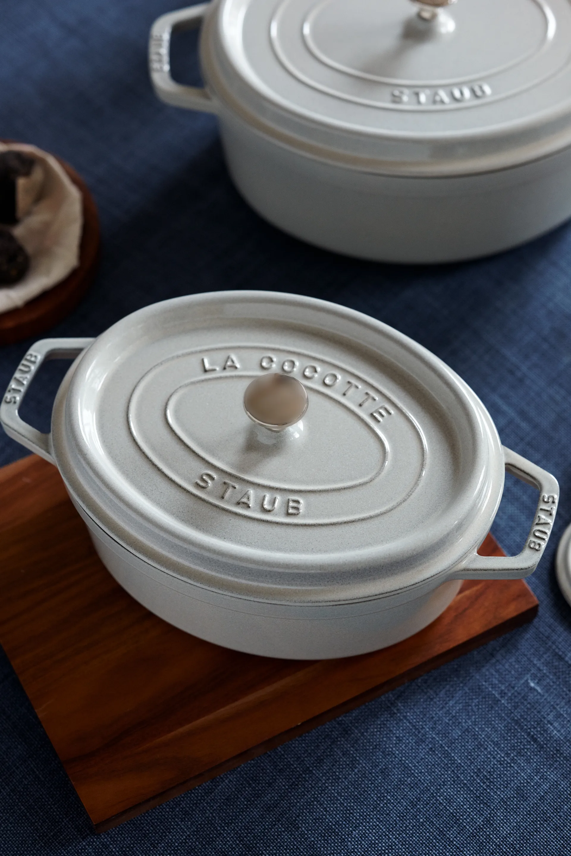 Staub White Truffle stoofpan ovaal, 2,35 l STAUB