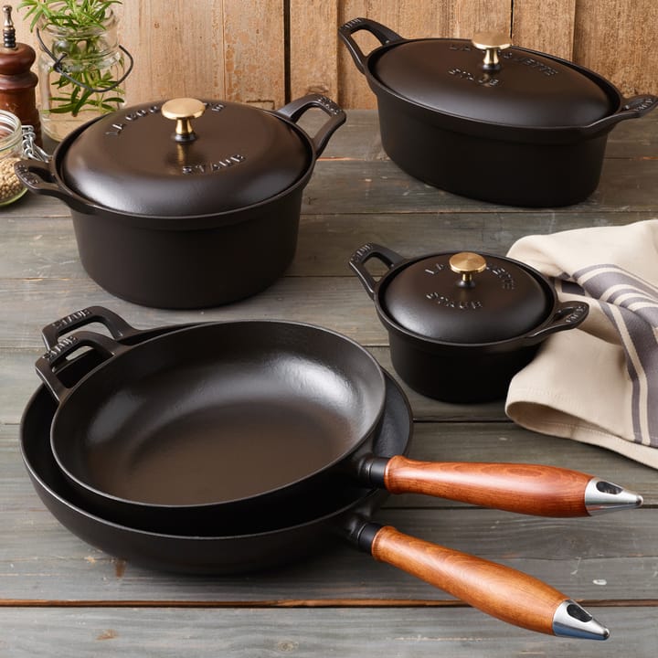 Vintage koekenpan met houten handvat Ø24 cm, Zwart STAUB