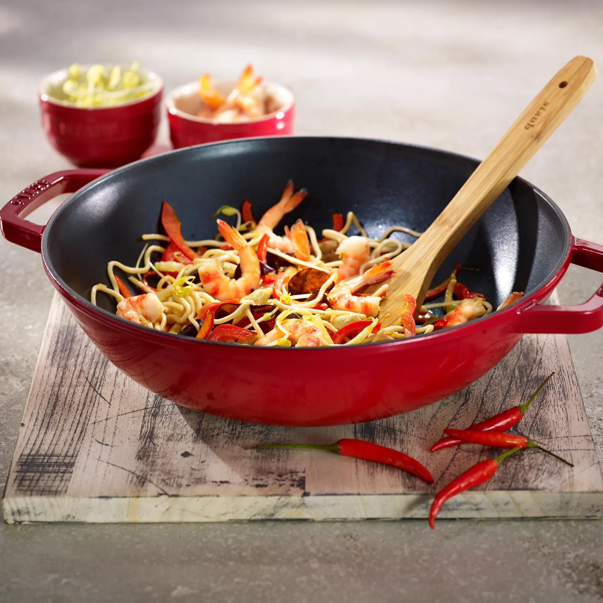 Wok met glazen deksel Ø30 cm 4,4 L, Rood  STAUB