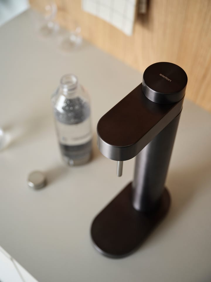 Brus bruiswatermachine, Black metallic Stelton