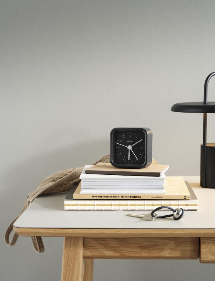 Okiru wekker, Black Stelton