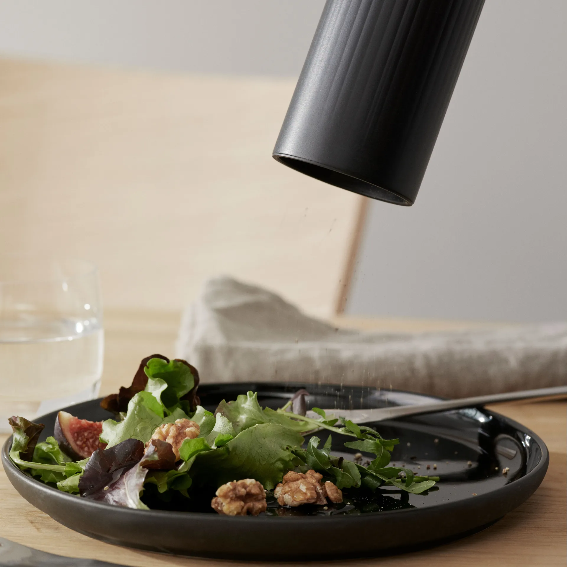 Pleat pepermolen, Zwart Stelton