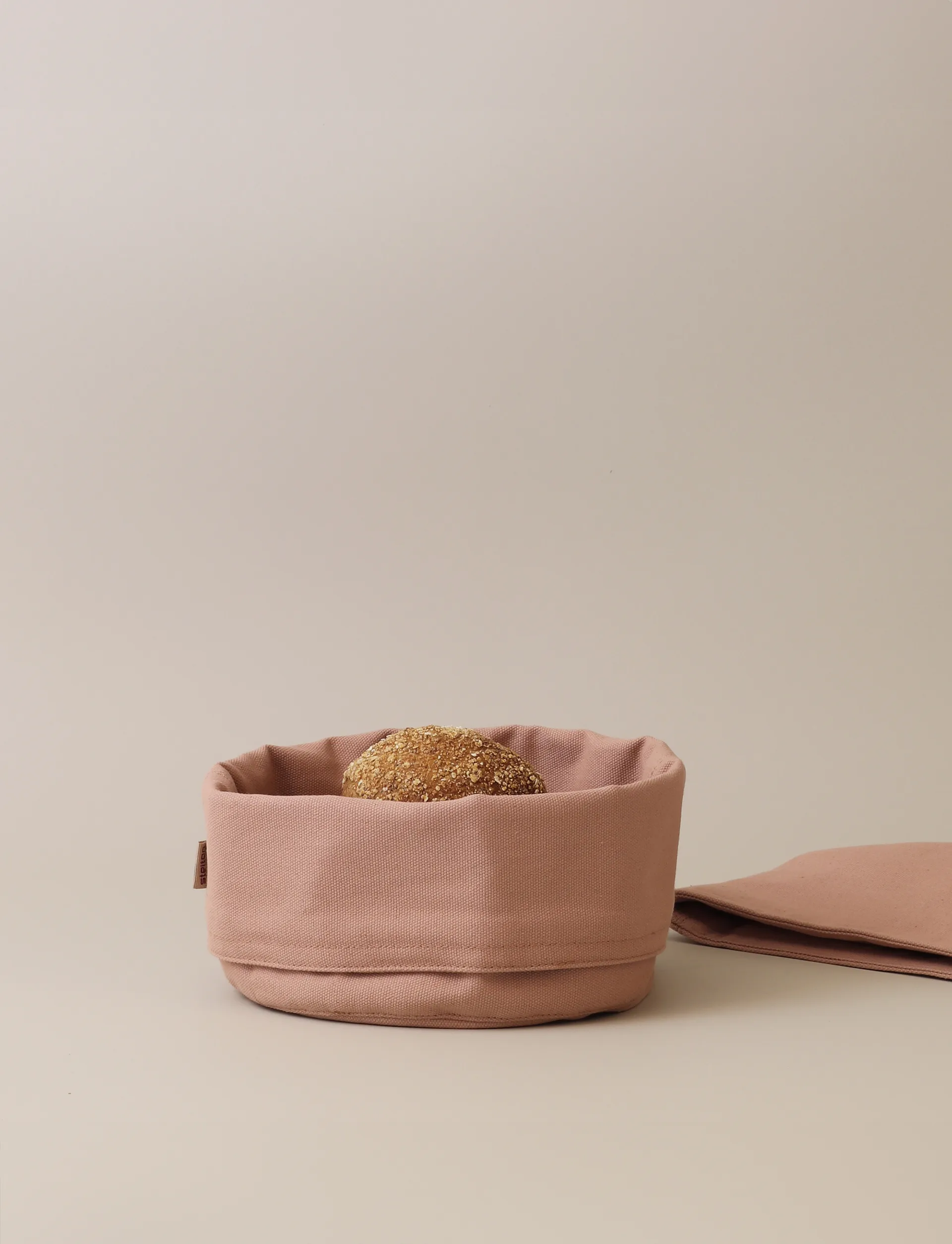 Stelton broodmand, Heather Stelton
