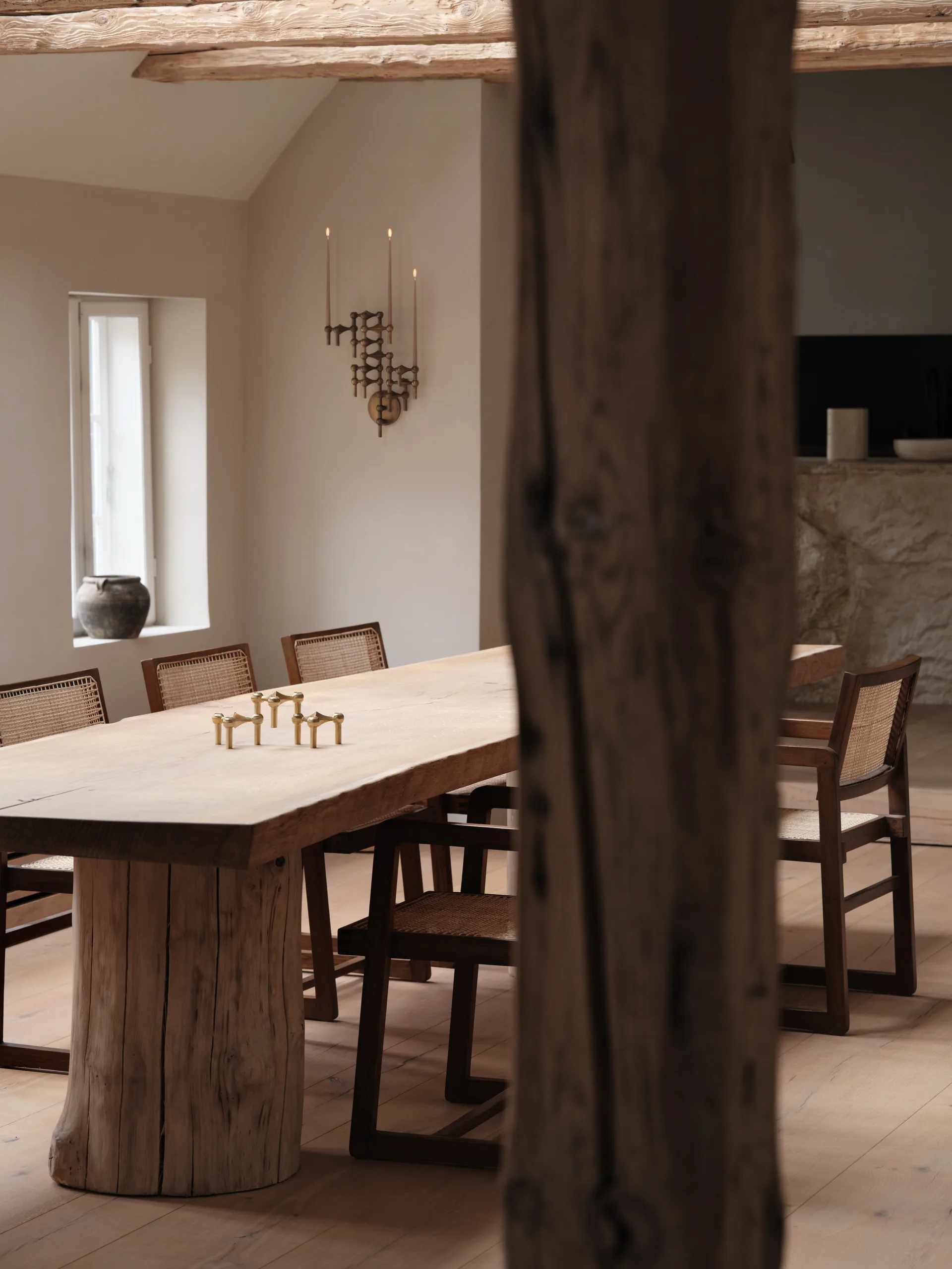 Nagel kandelaar, Geborsteld messing STOFF