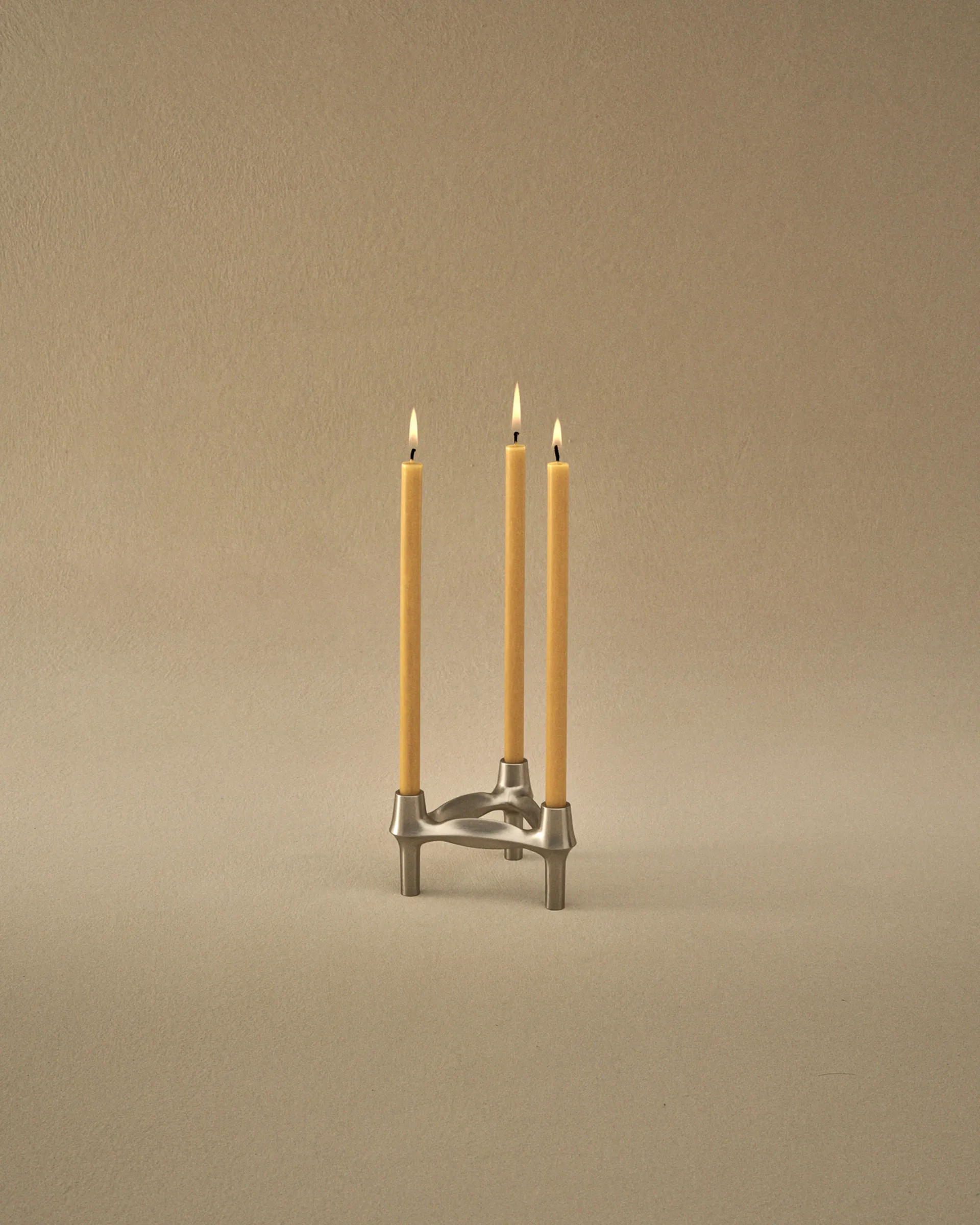 STOFF Nagel BMF kandelaar, Geborsteld chroom STOFF Nagel