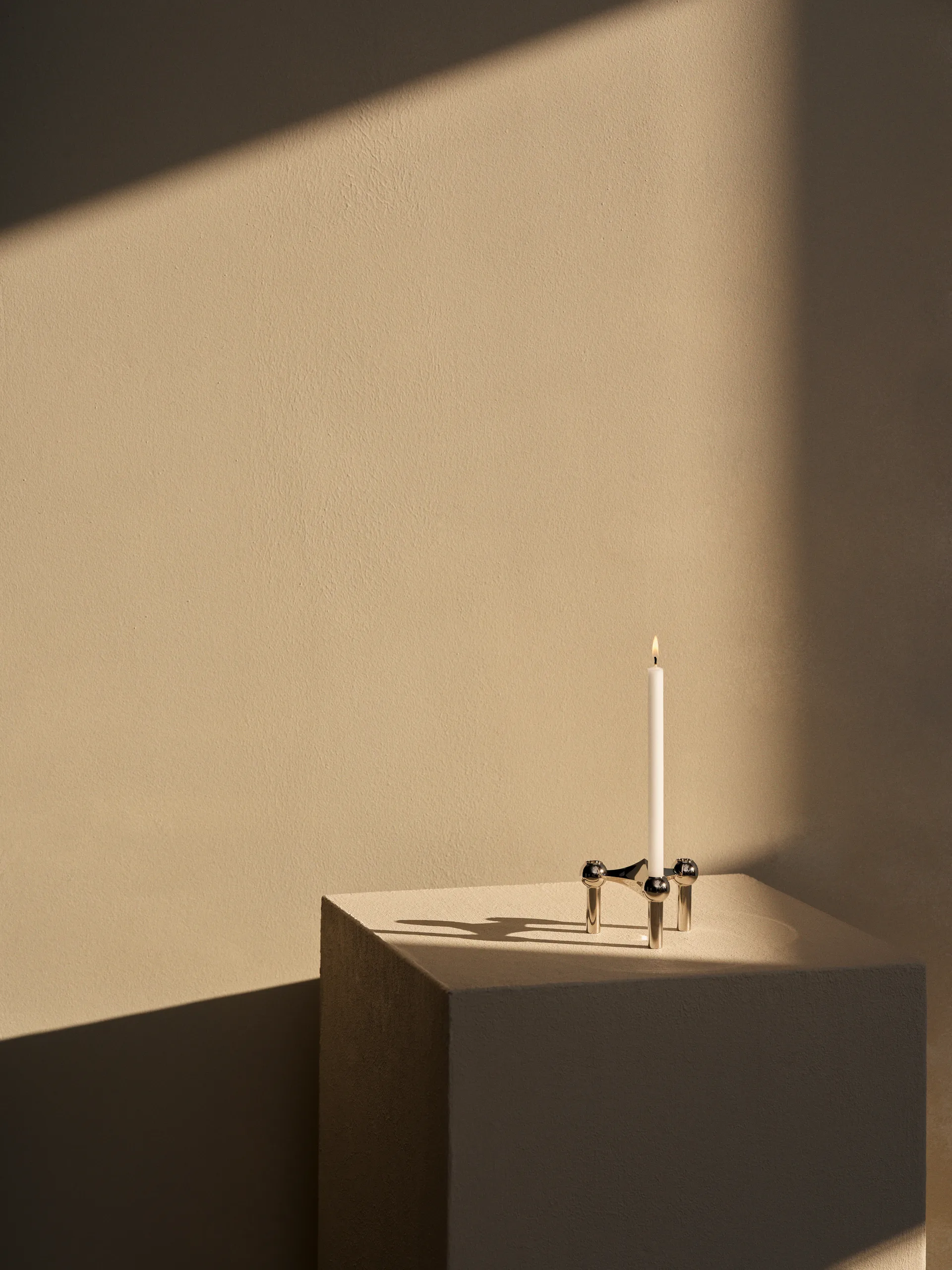 STOFF Nagel kandelaar + kaarsen 12-pack,  STOFF Nagel