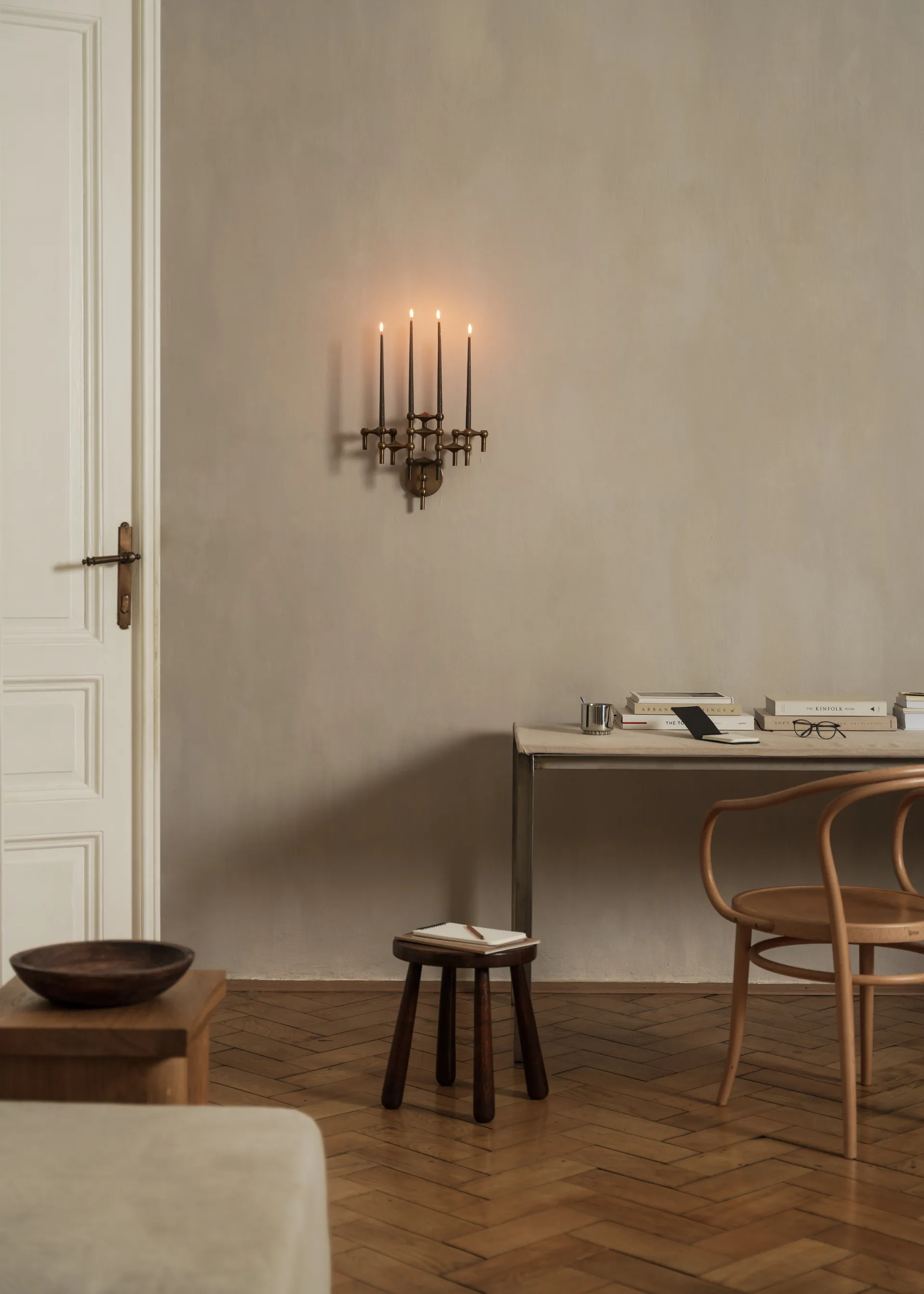 STOFF Nagel muurkandelaar, Bronzed brass STOFF Nagel